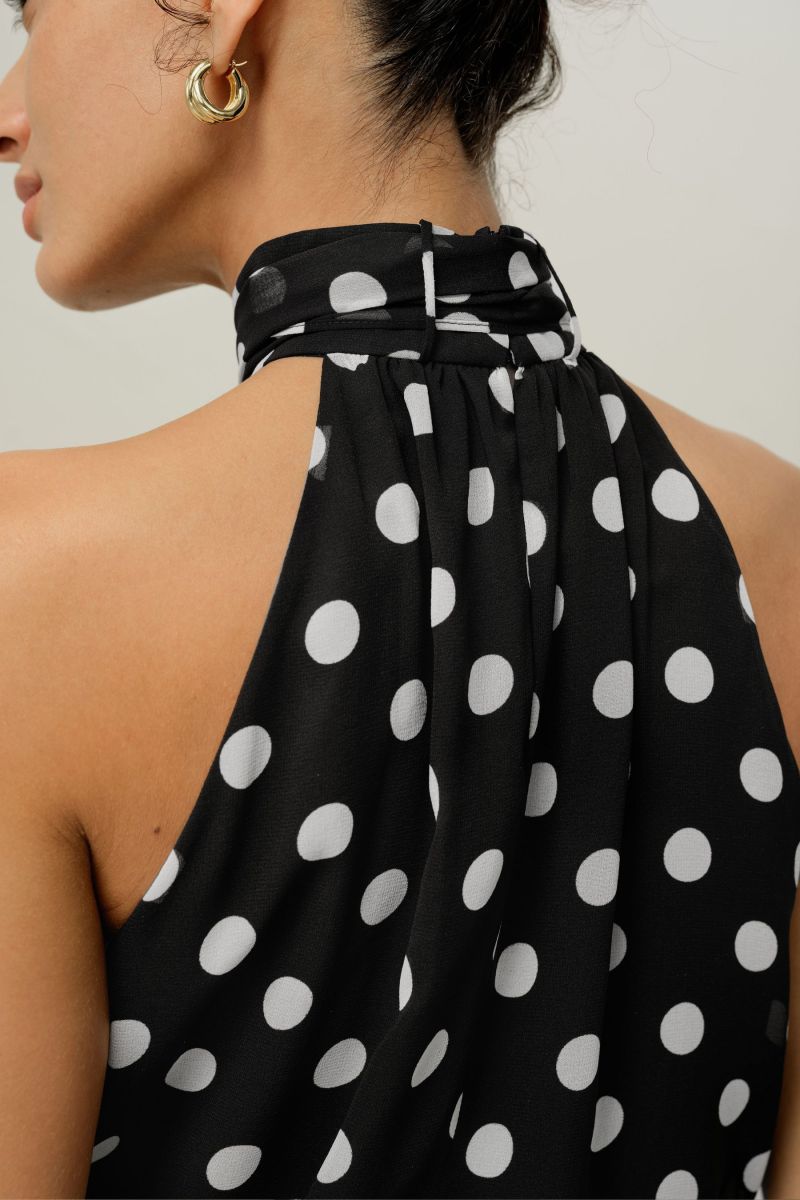 #color_White Dots In Black