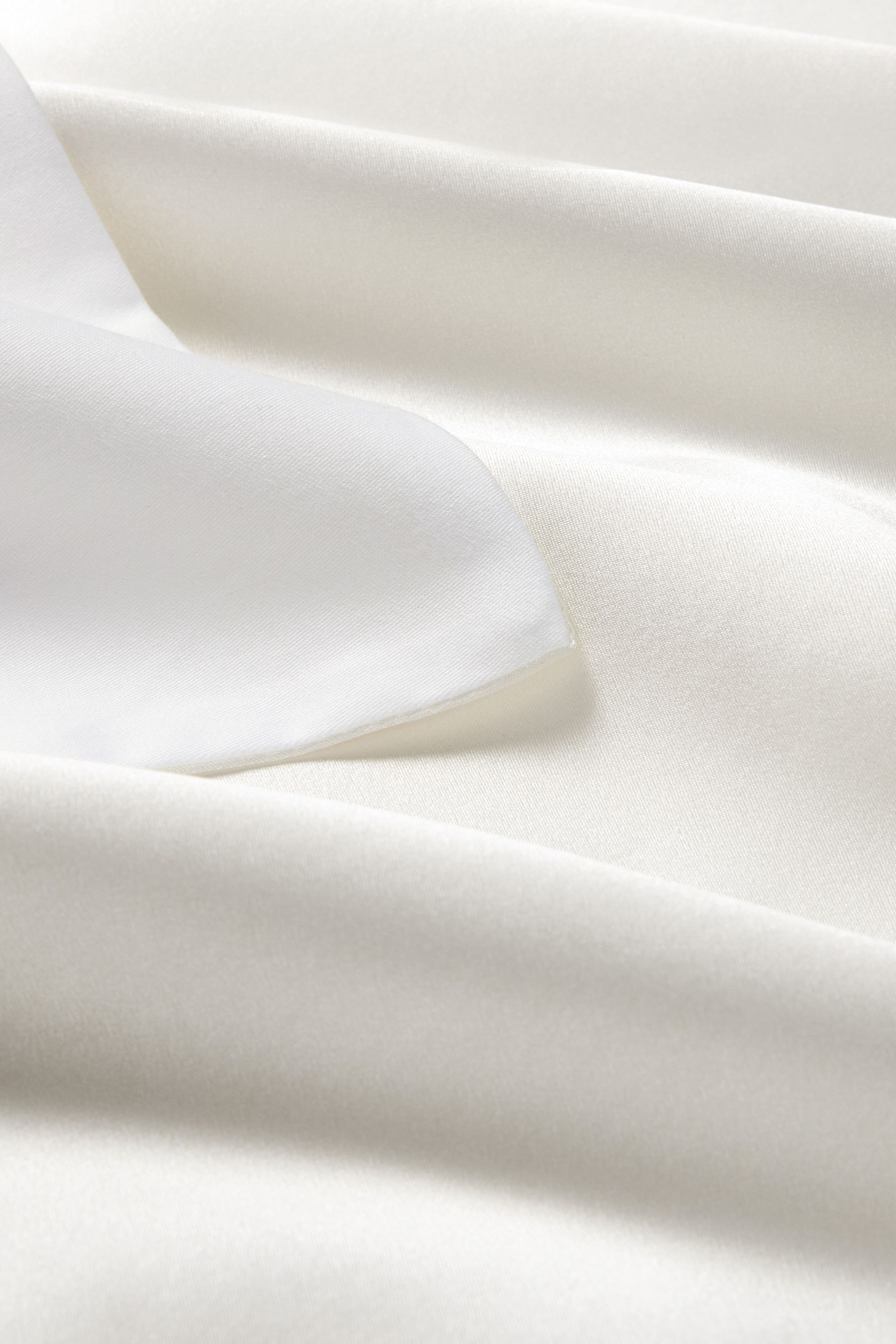 #color_Natural White