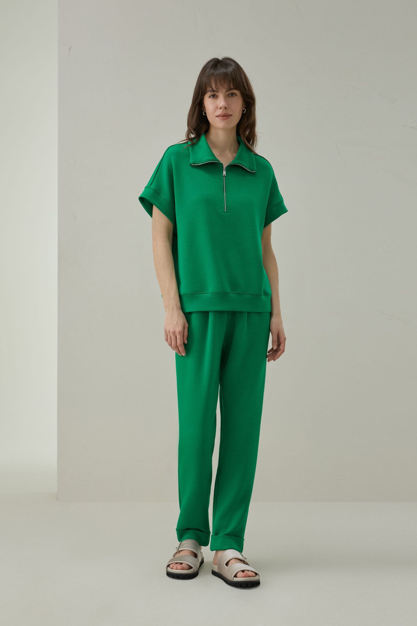 #color_Emerald Green