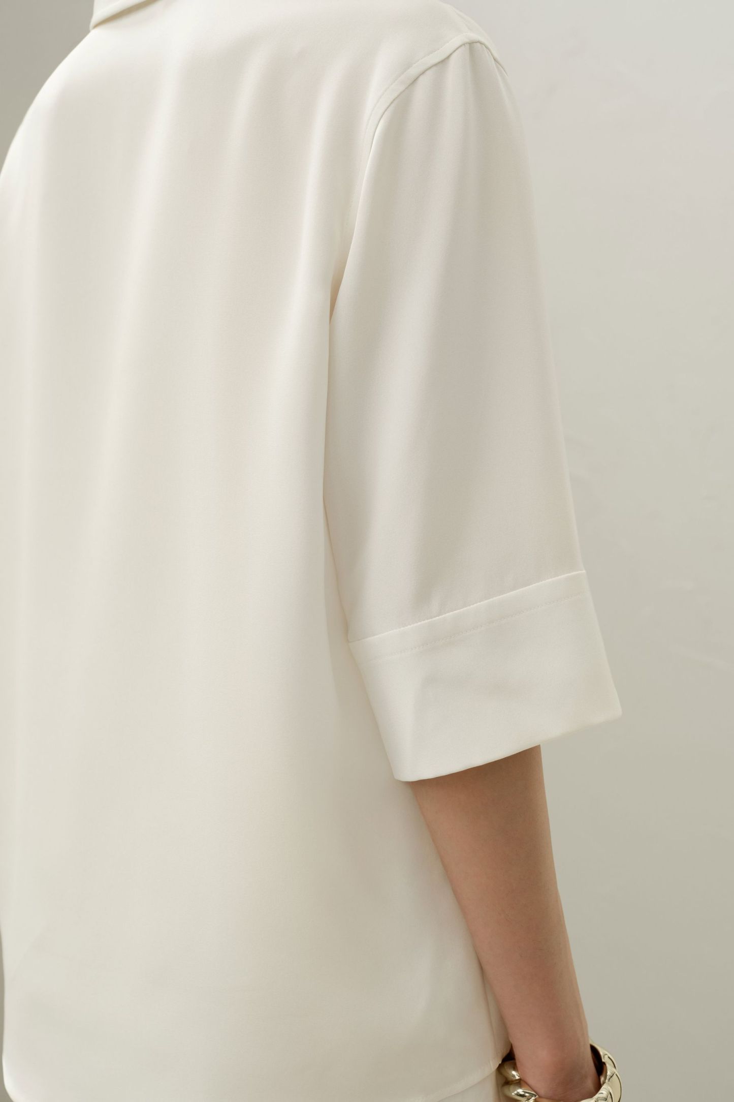 #color_Natural White