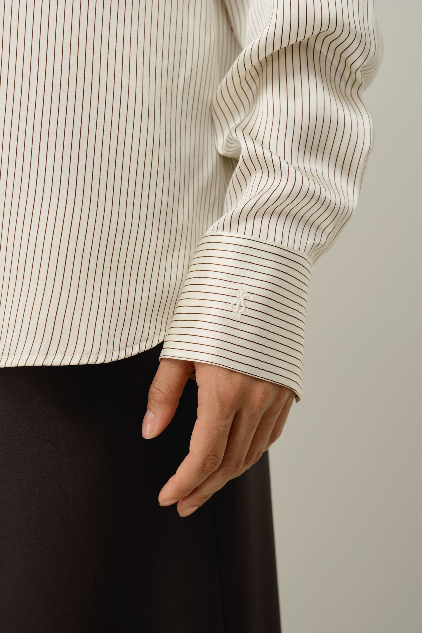 #color_Drifted Mocha