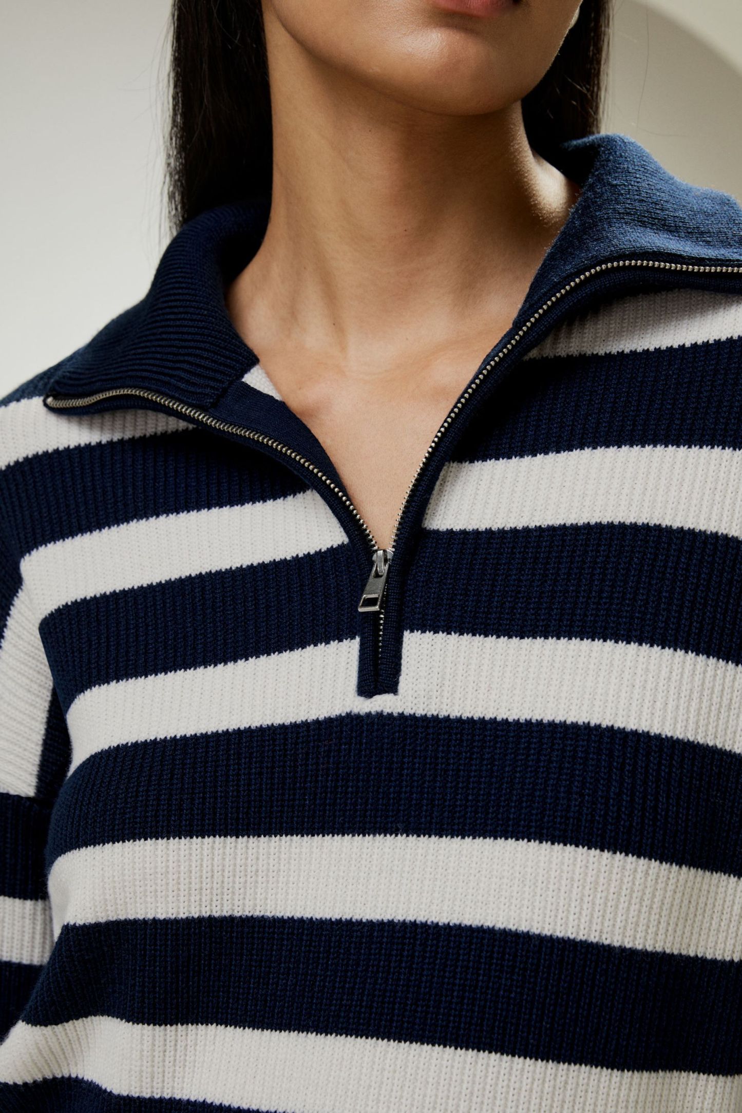 #color_Navy Blue and White Stripes