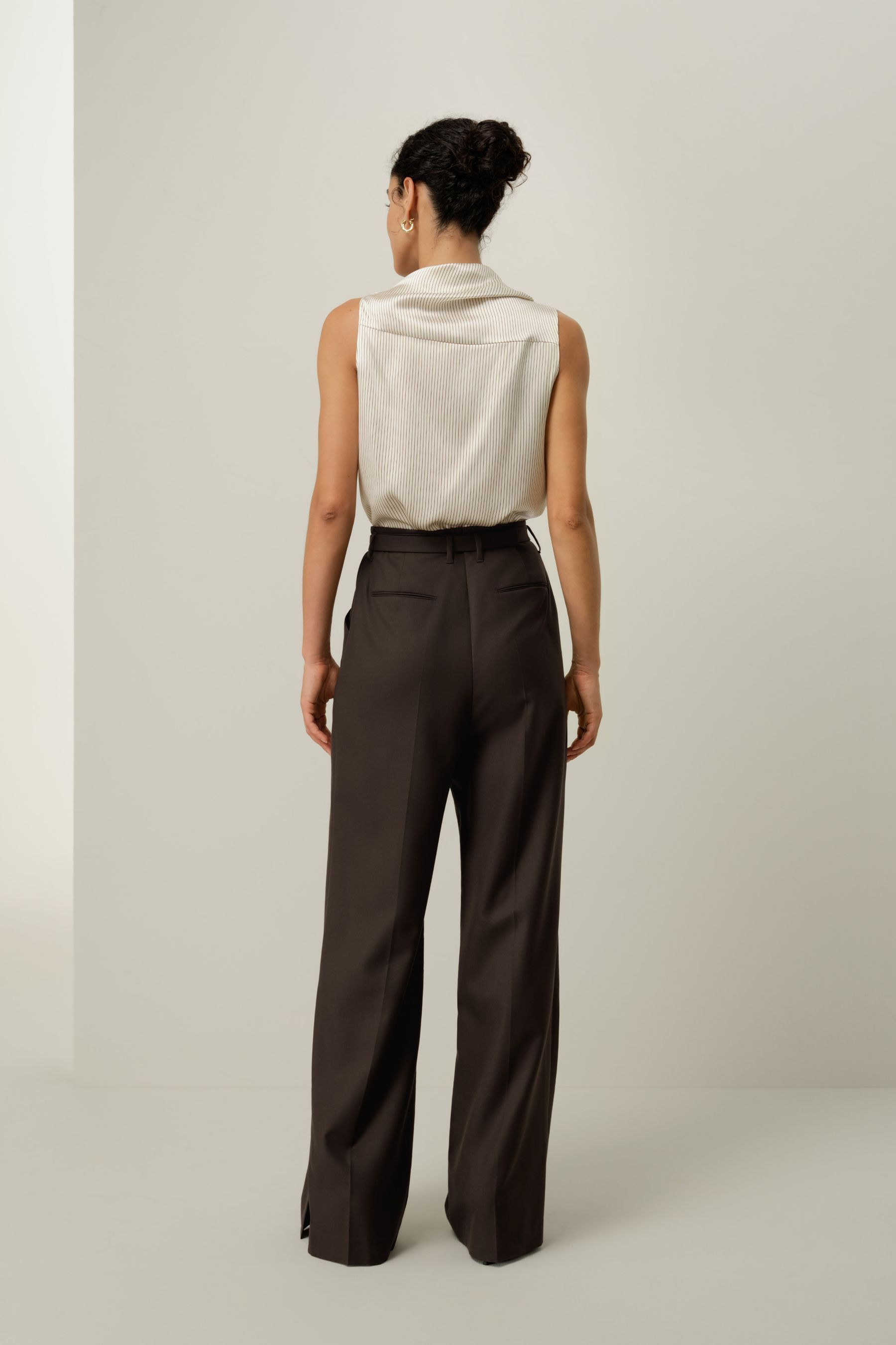 #color_Drifted Mocha