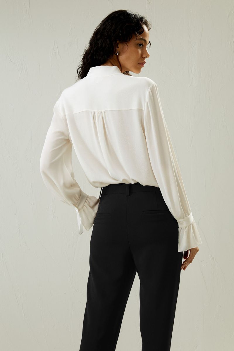 #color_Natural White