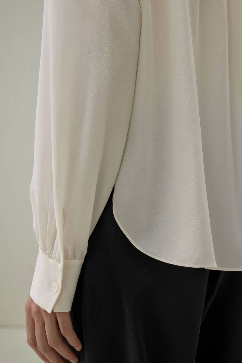 #color_Natural White