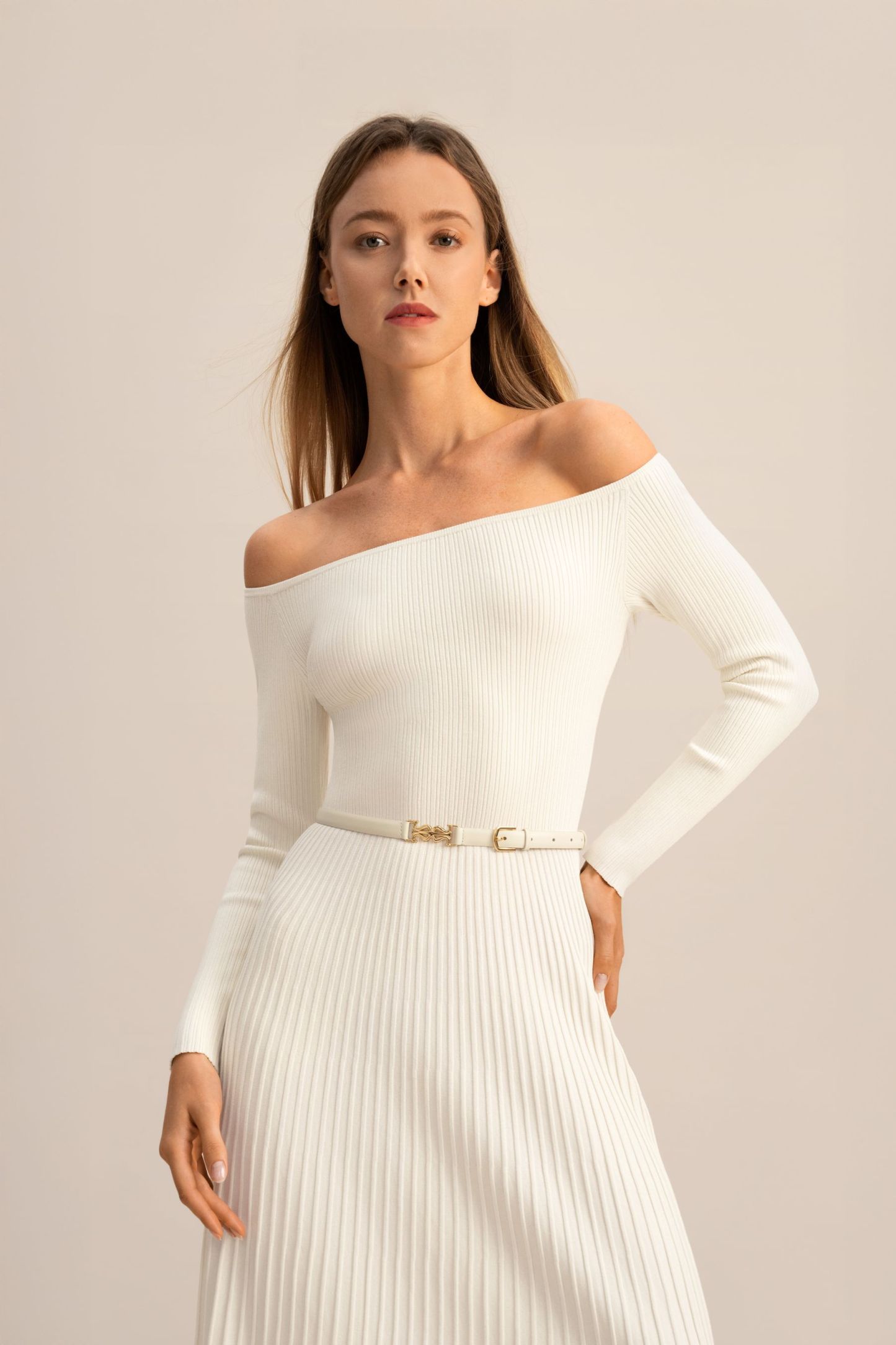 #color_Natural White