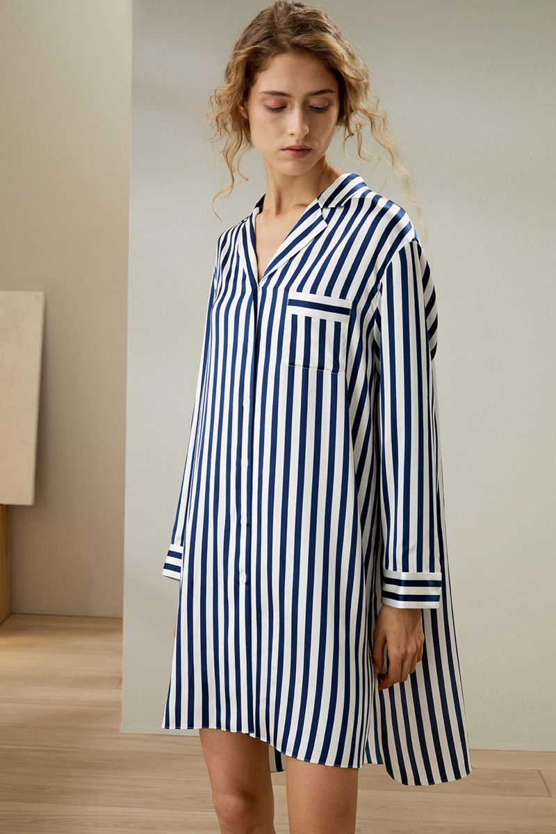 #color_Blue-White-Pinstripes