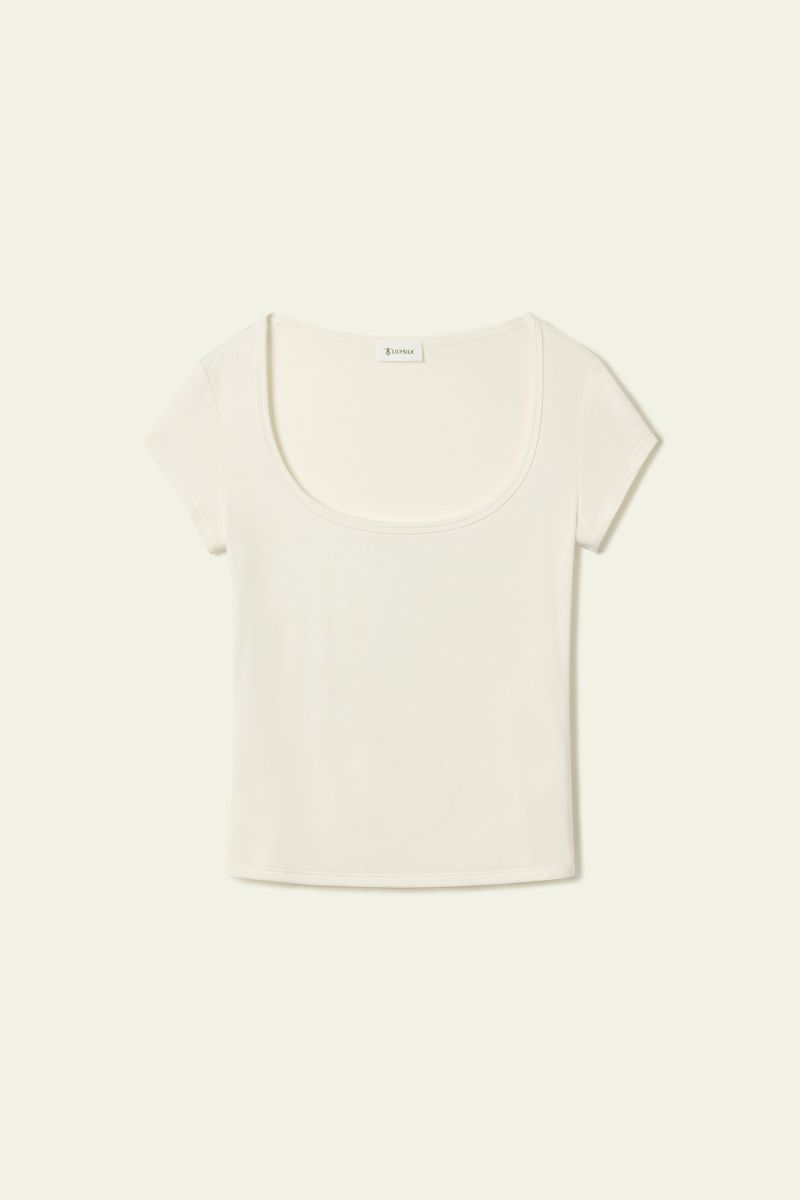#color_Lily White