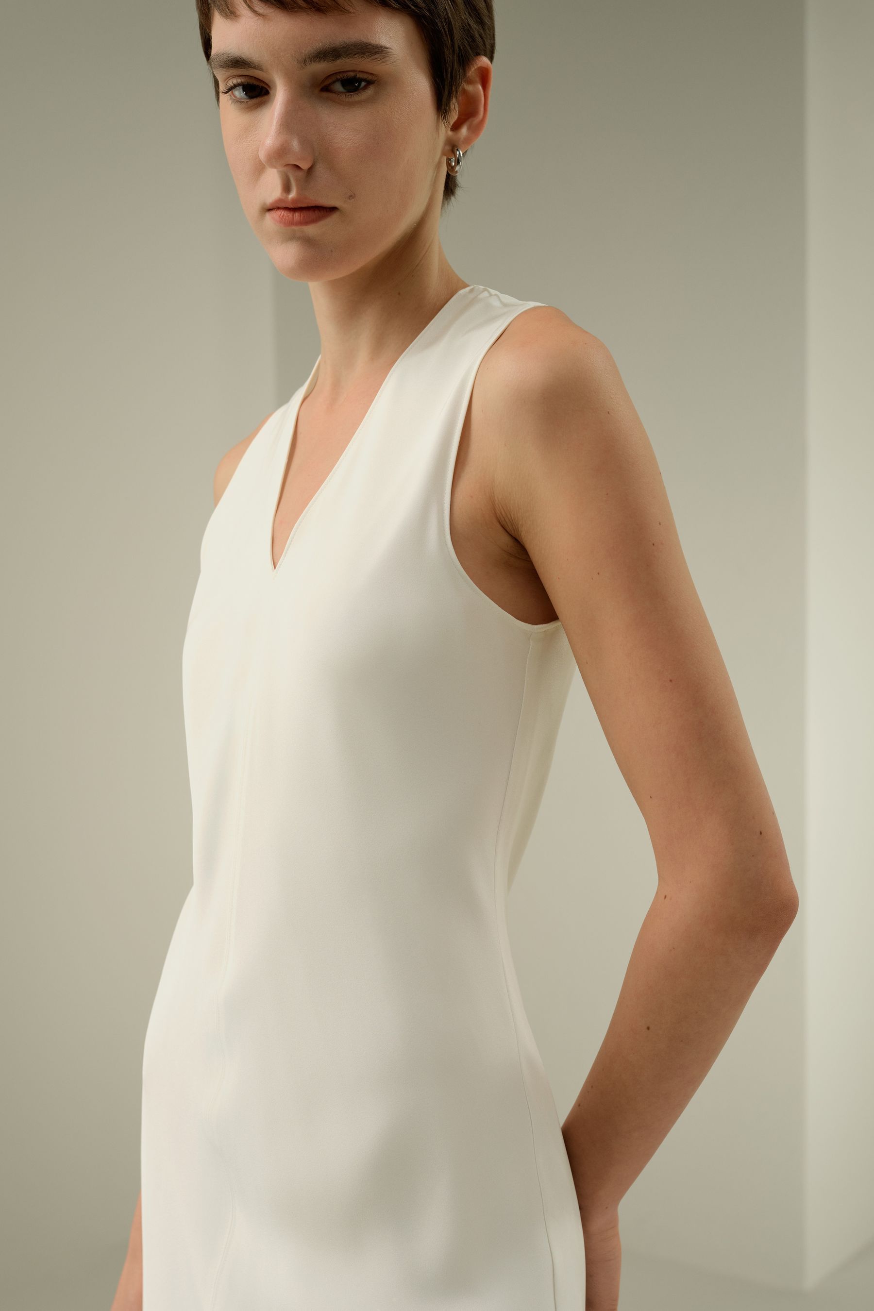 #color_Natural White