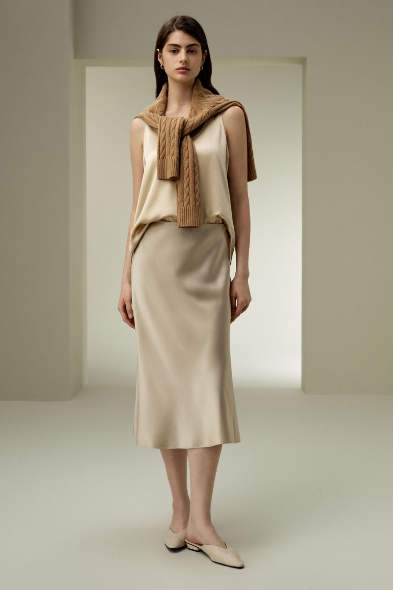 #color_Light Apricot