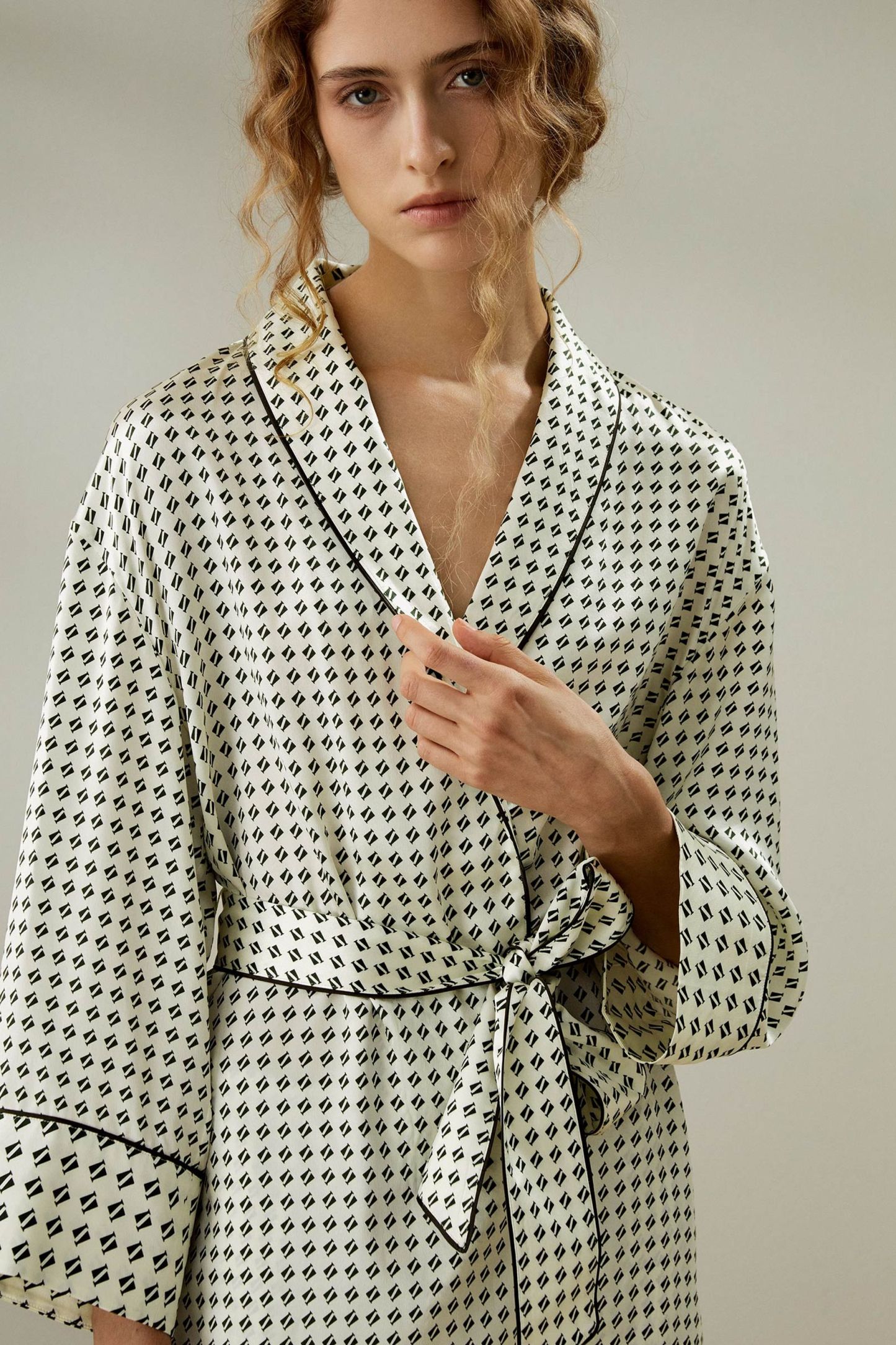 #color_Graphic Print