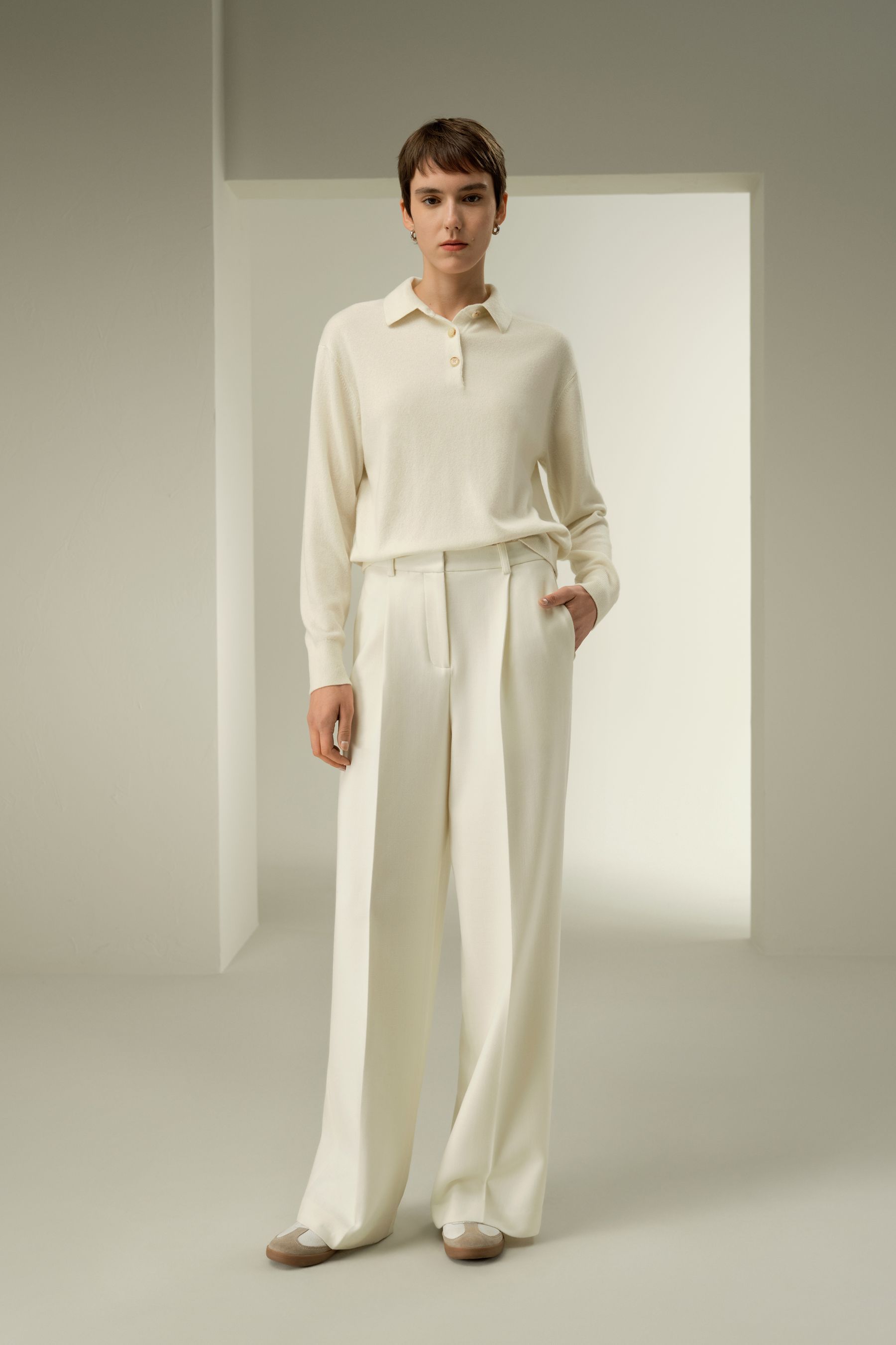 #color_Natural White