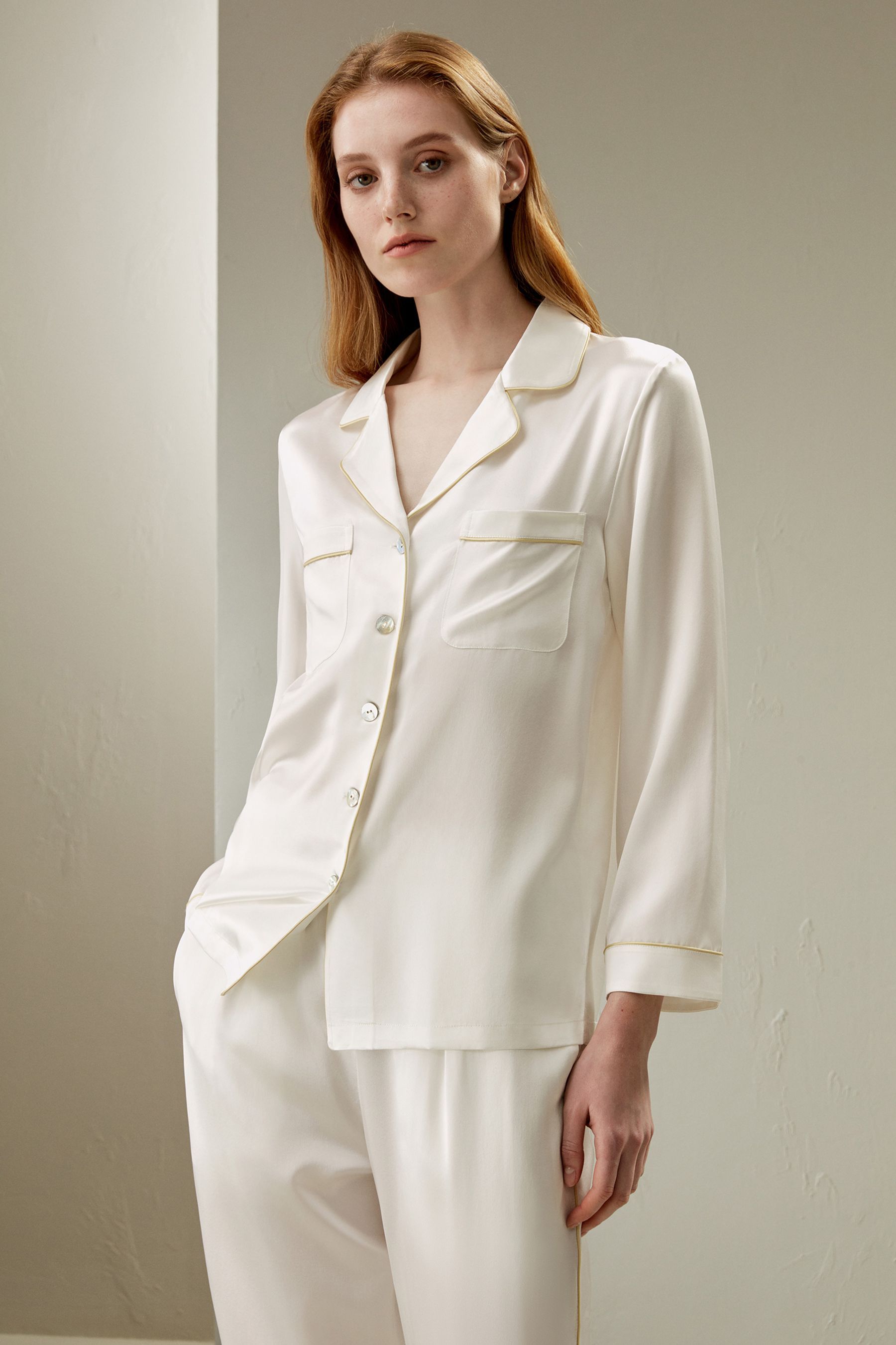 #color_Natural White