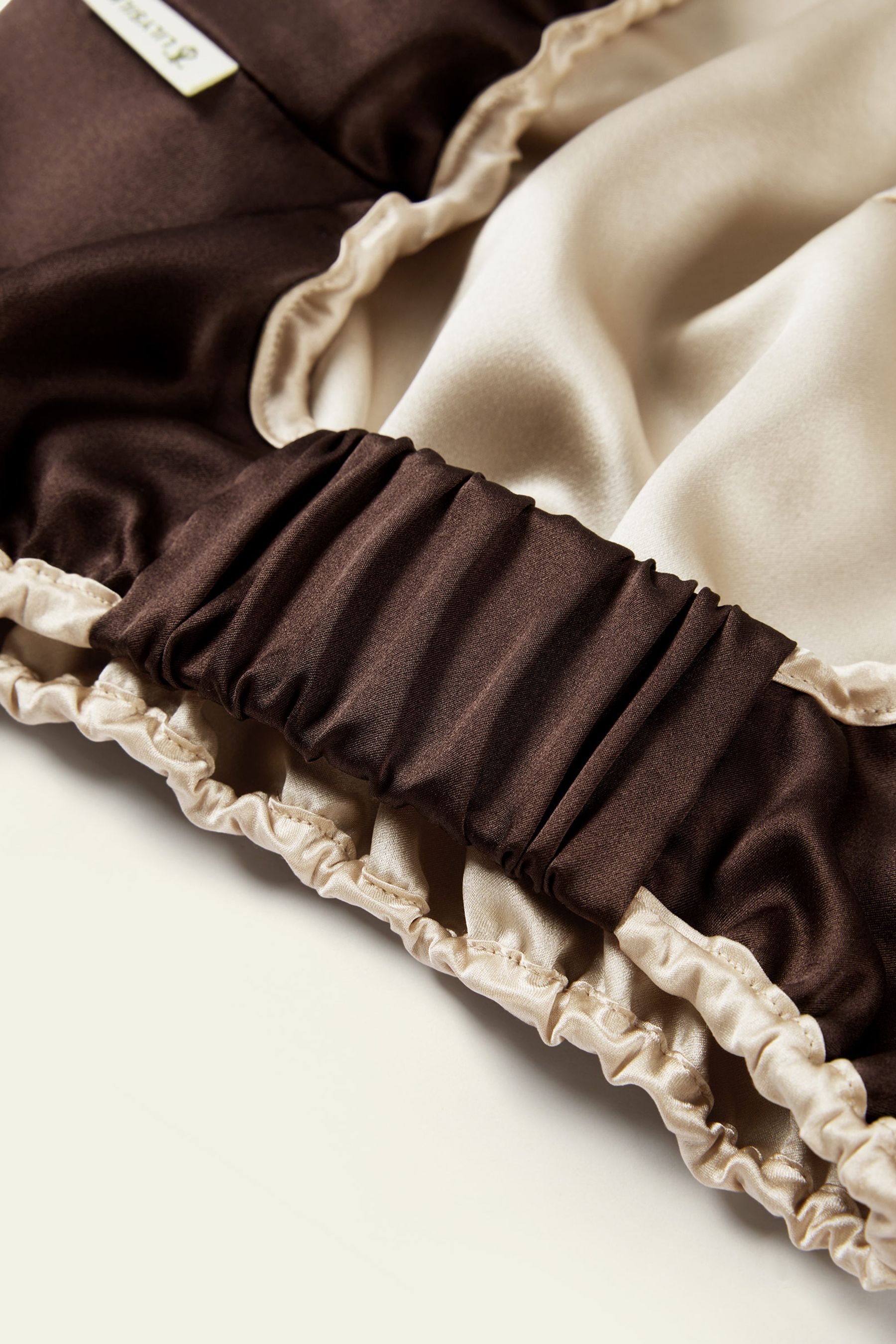 #color_Chocolate Brown&Gravel Gold