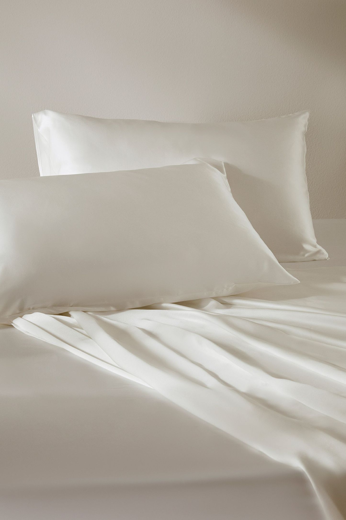 #color_Natural White