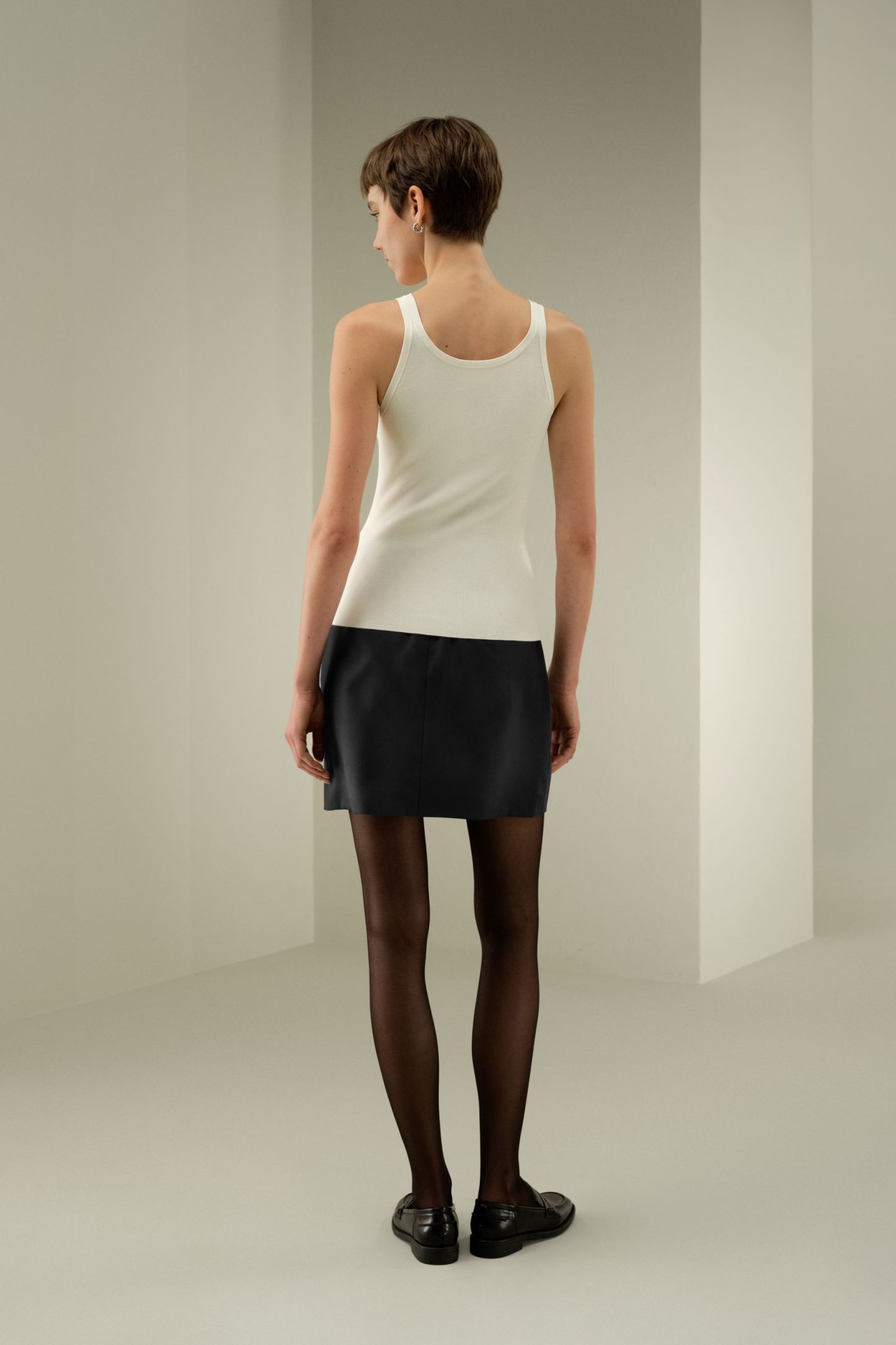 #color_Natural White