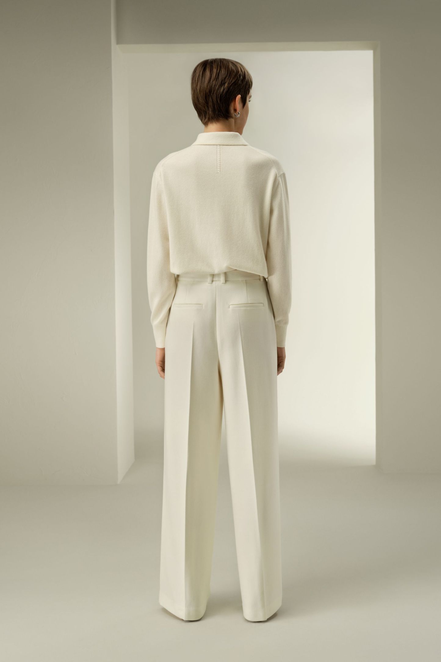 #color_Natural White