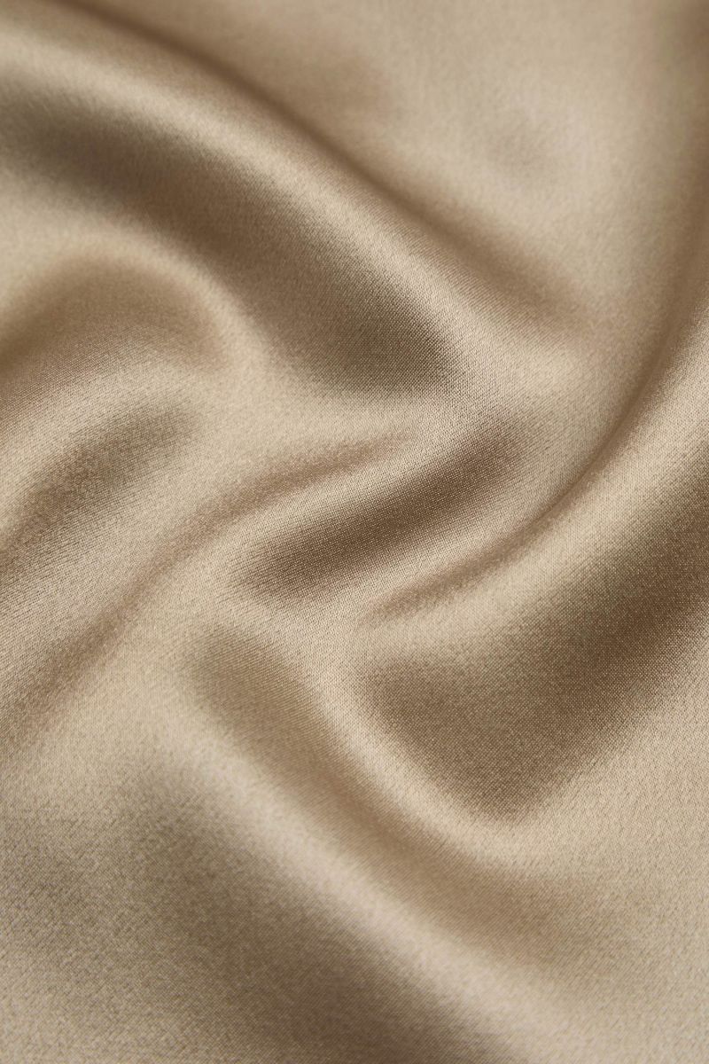 #color_Taupe & Ivory & Silvergray & Black