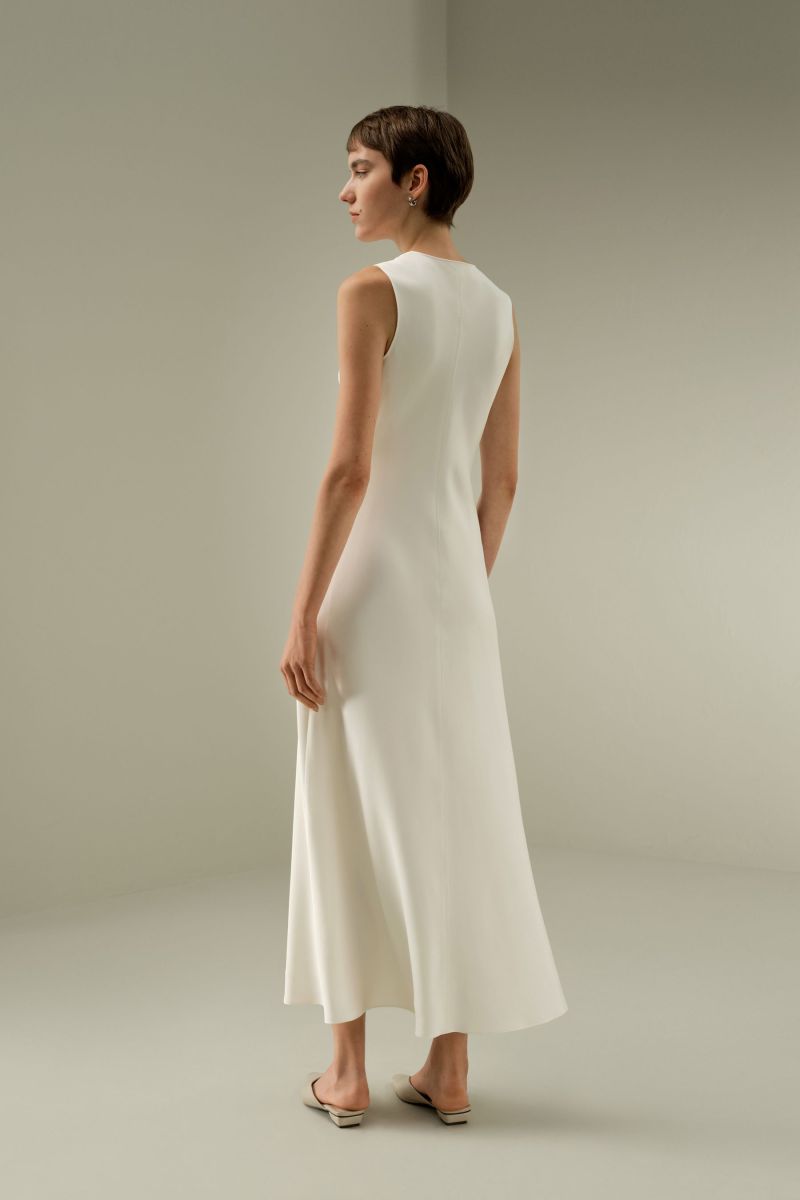 #color_Natural White