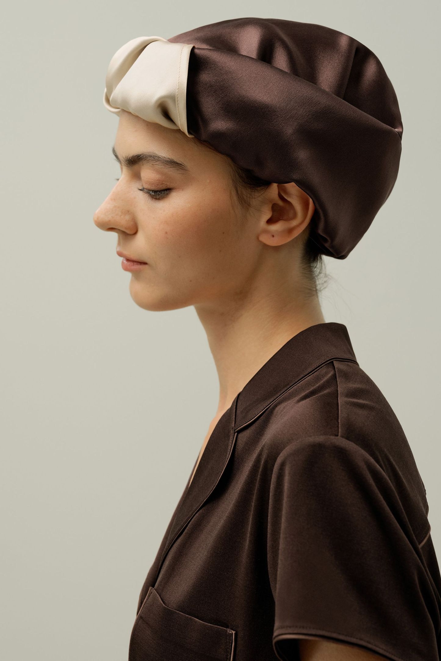 #color_Chocolate Brown&Gravel Gold