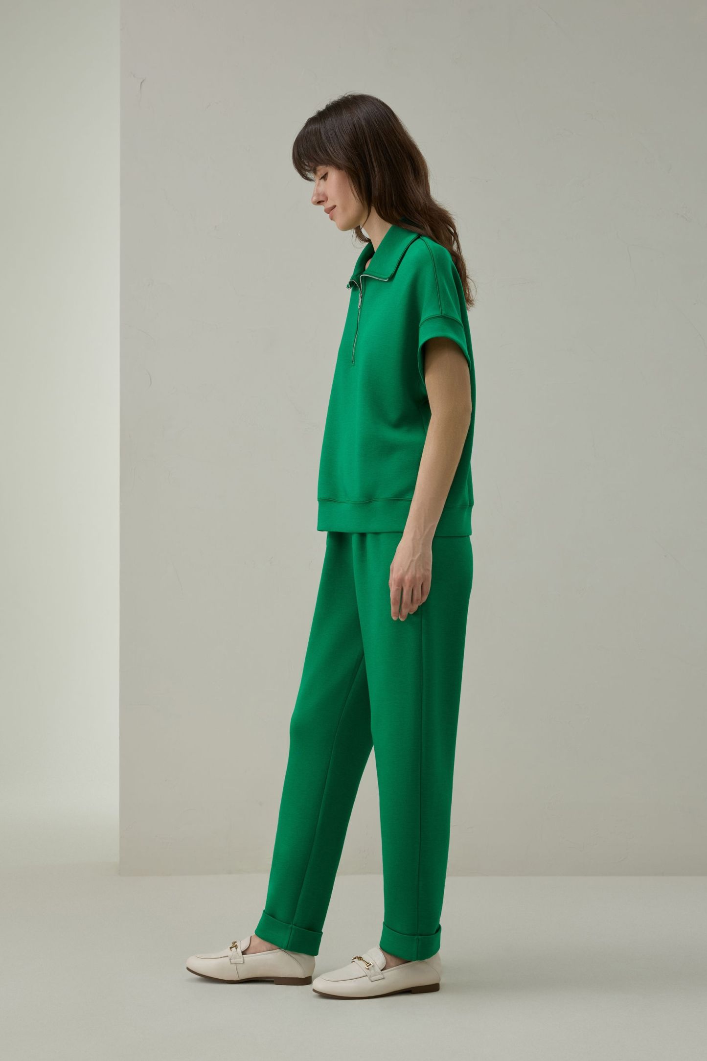 #color_Emerald Green