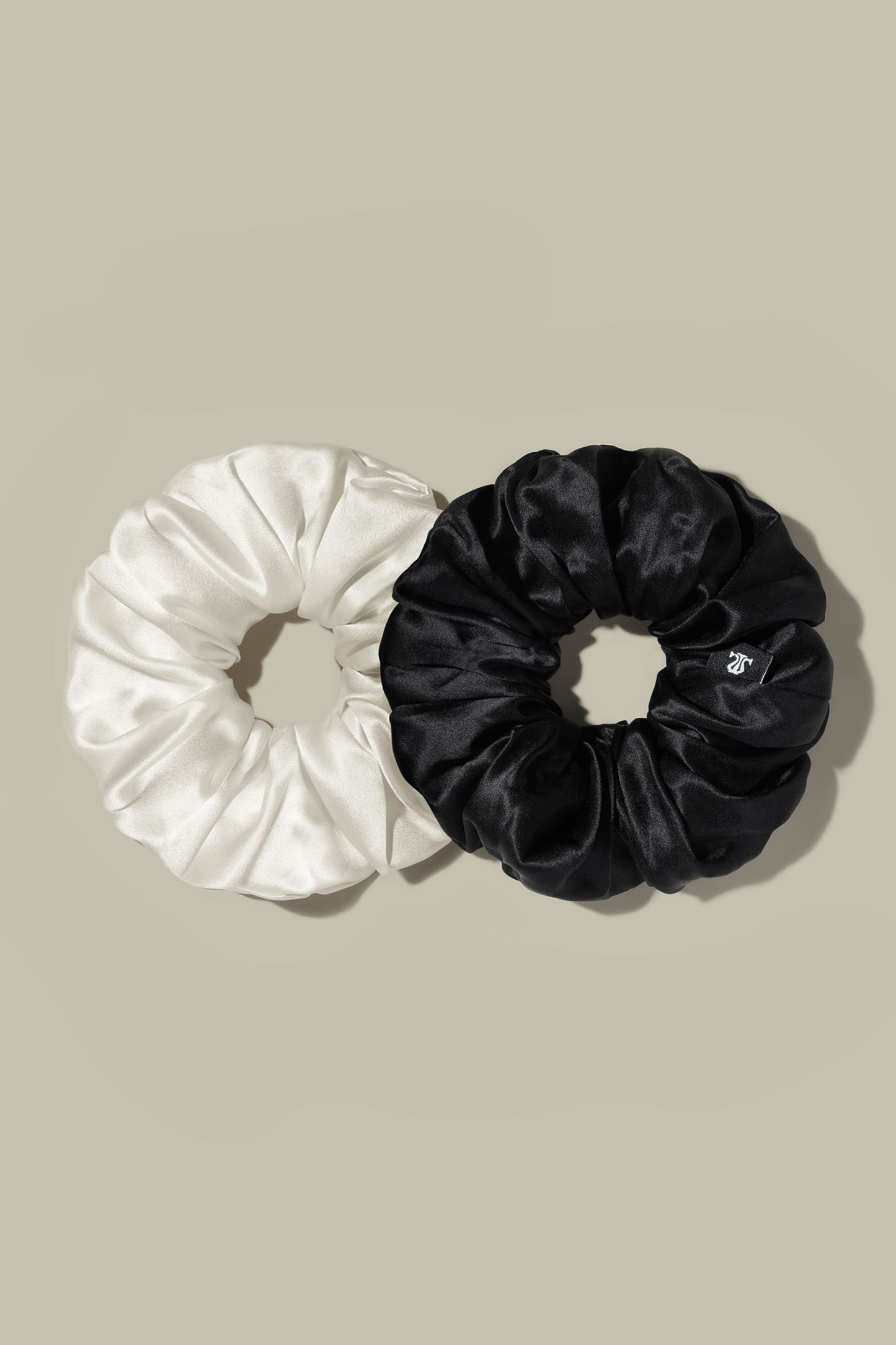 #color_Black+Natural White