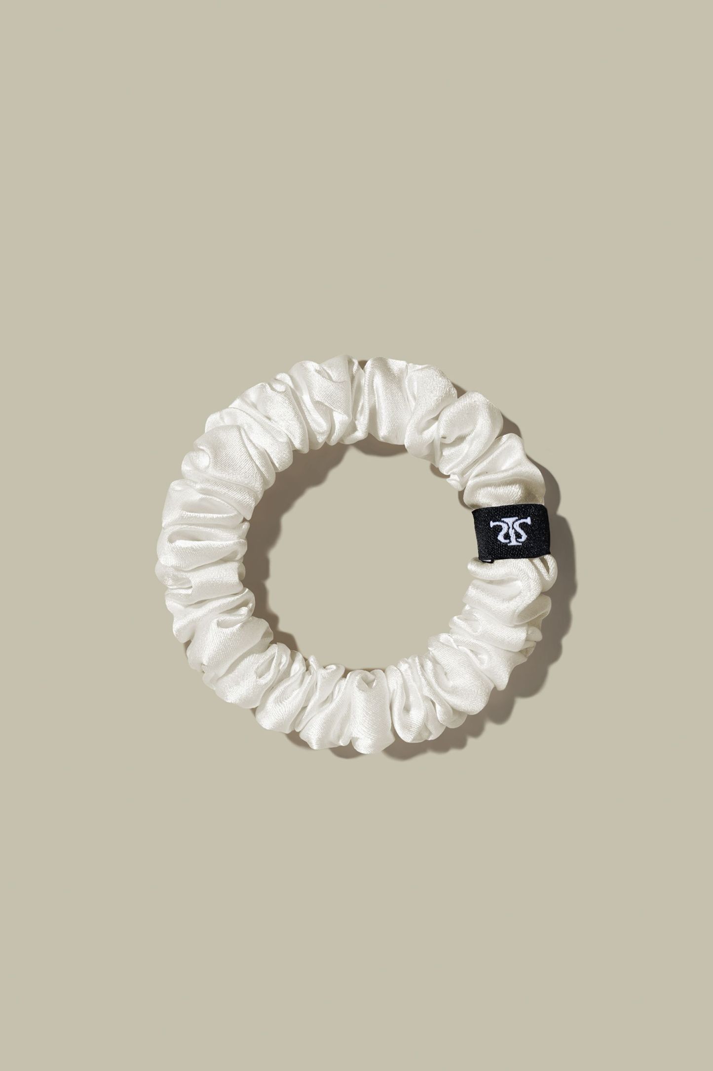 #color_Black+Natural White