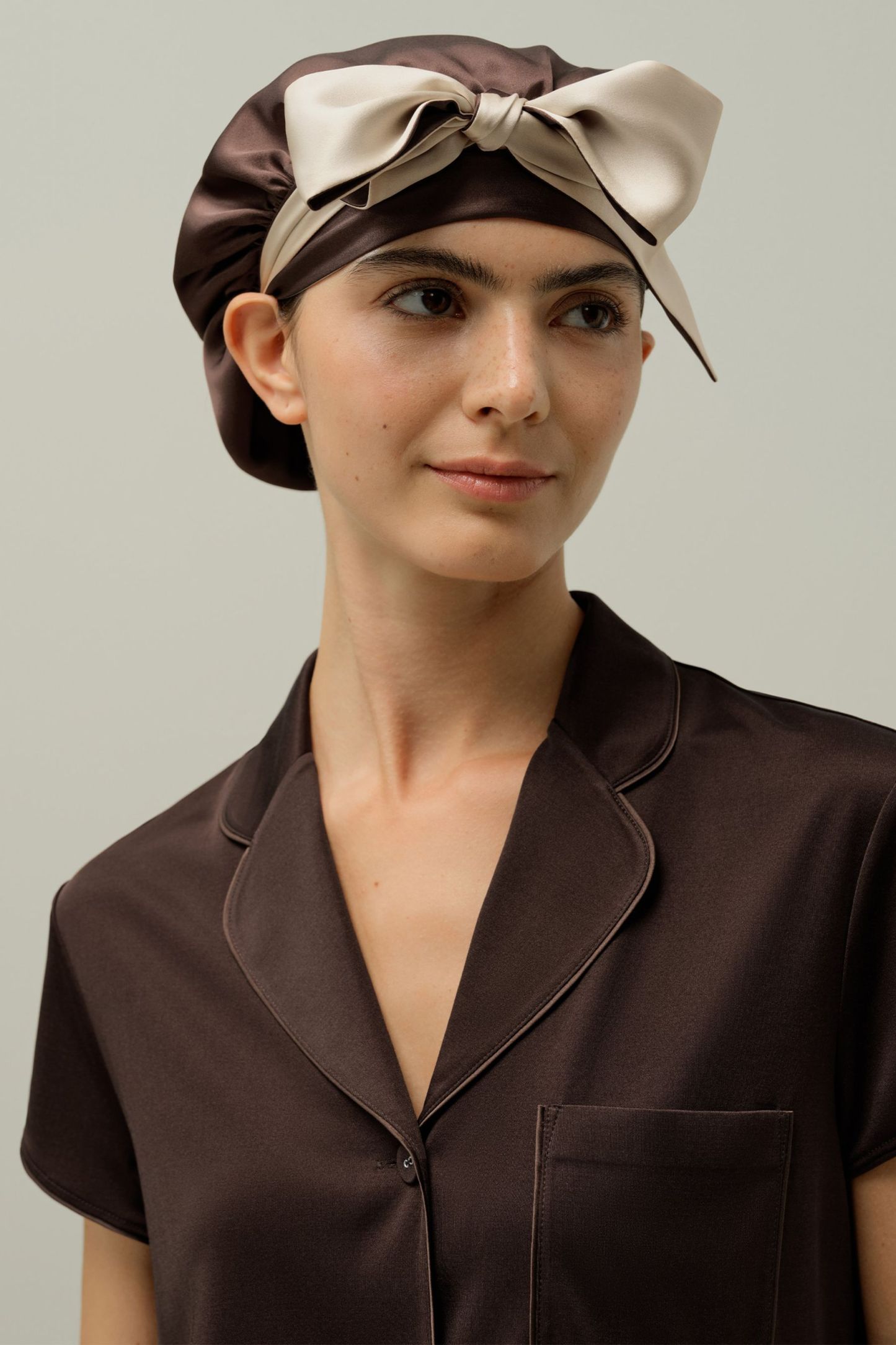 #color_Chocolate Brown&Gravel Gold