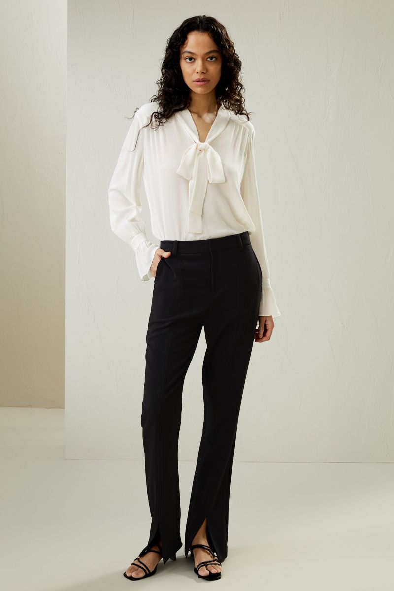 #color_Natural White