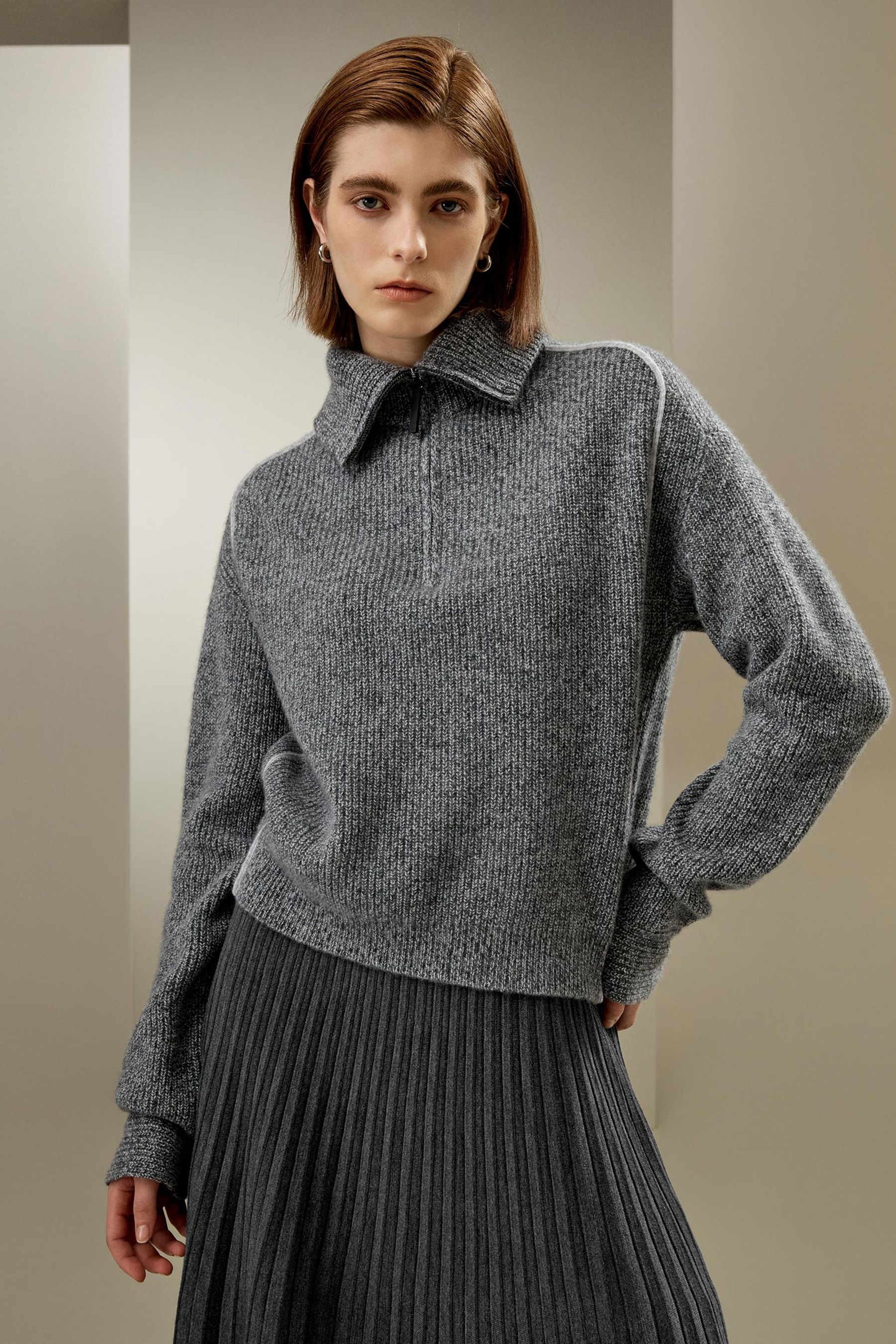#color_Mixed Gray
