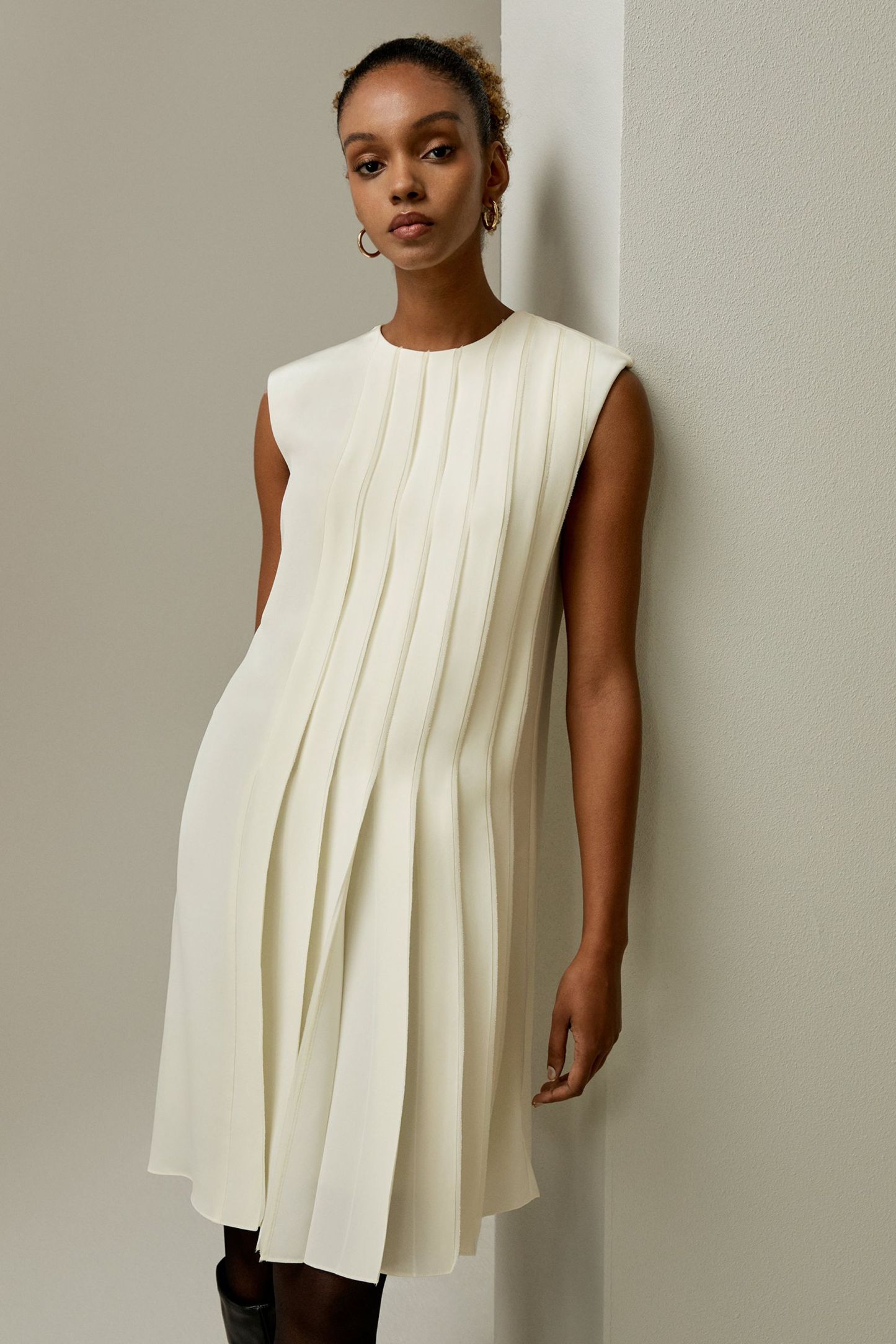 #color_Natural White