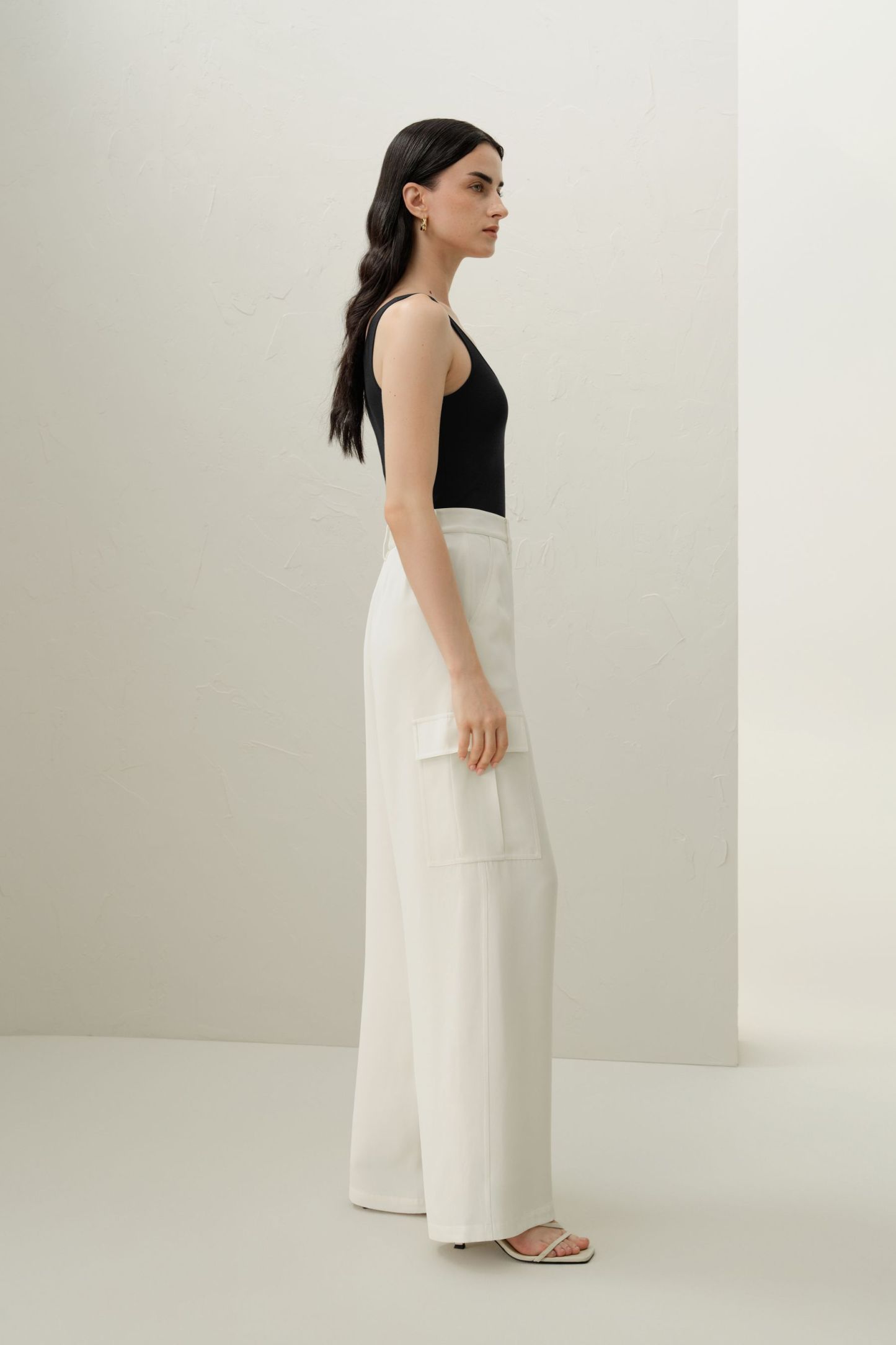 #color_Natural White