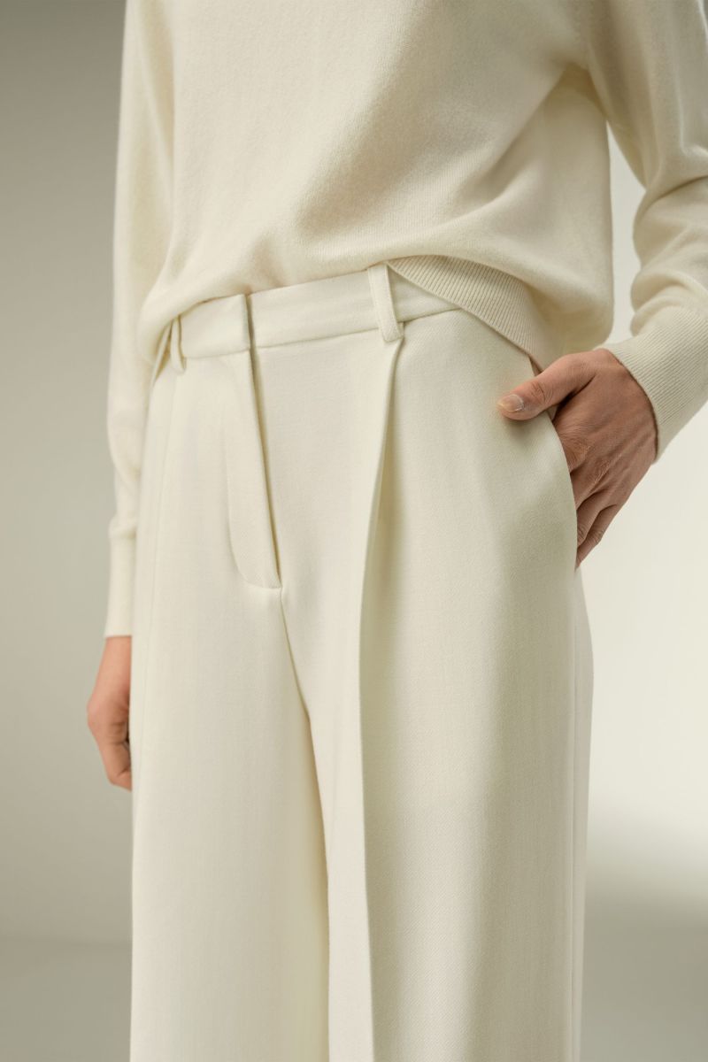 #color_Natural White