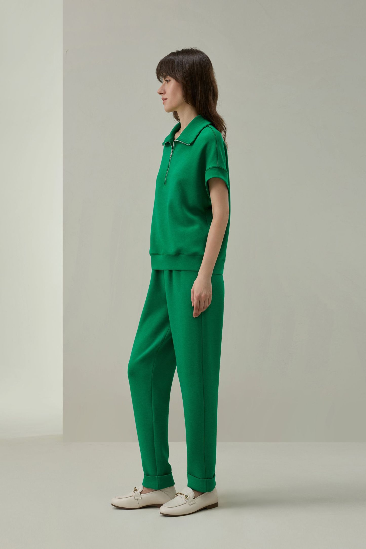 #color_Emerald Green