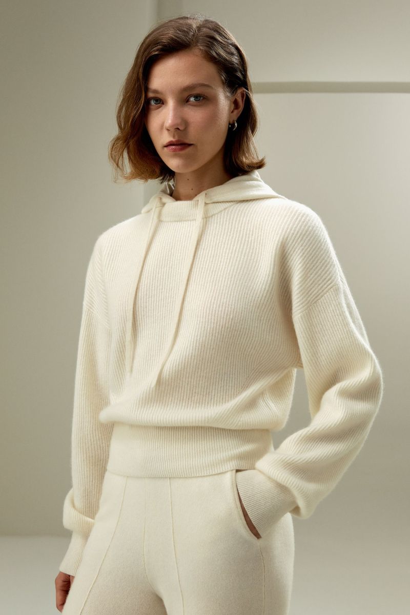 Eshe 2-in-1 Cashmere Detachable Hoodie