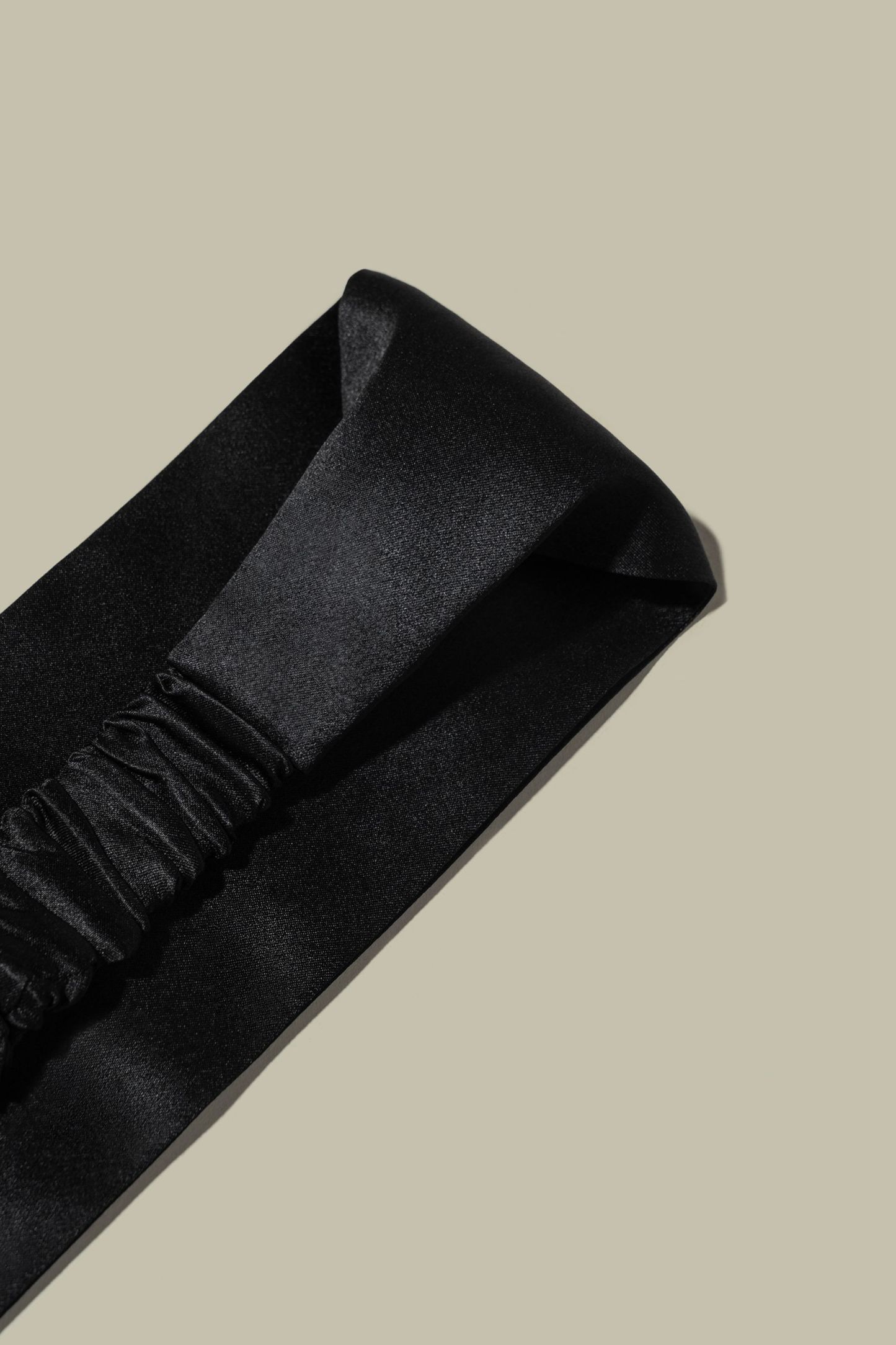 #color_Black+Natural White