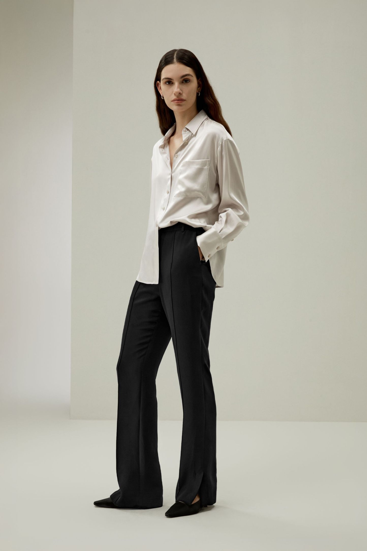 #color_Moonlight Gray