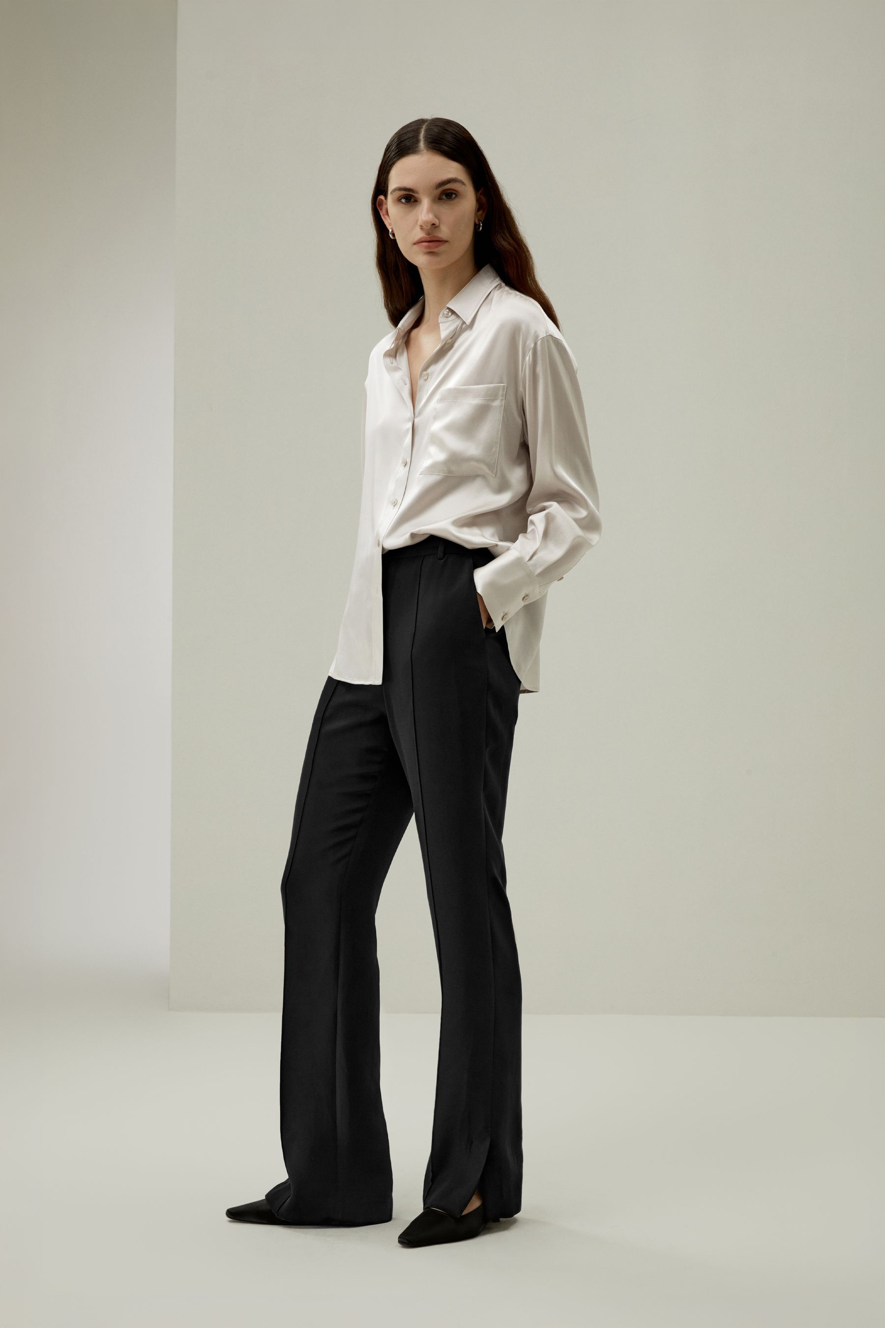 #color_Moonlight Gray