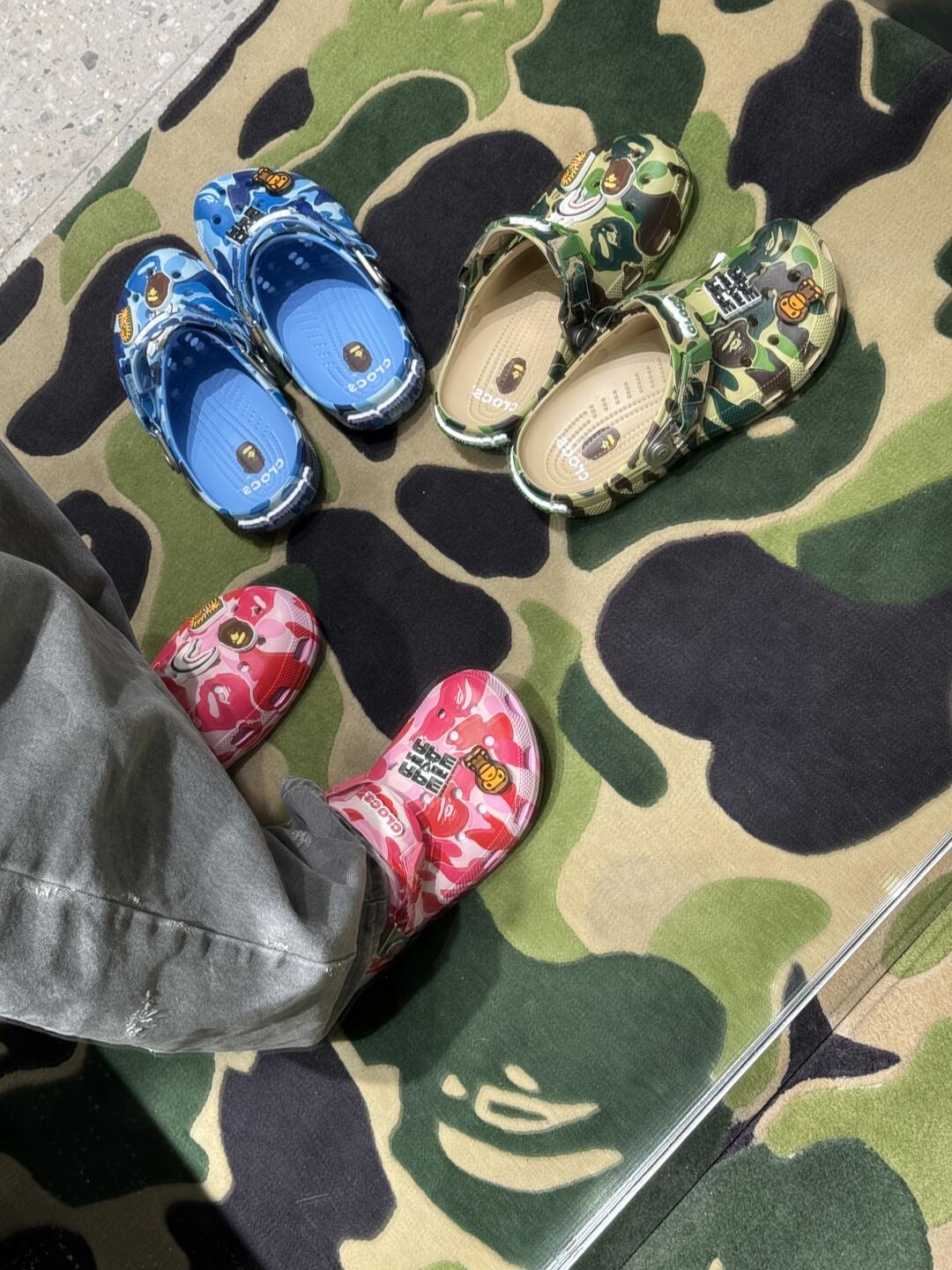 Crocs×Bape 洞洞鞋