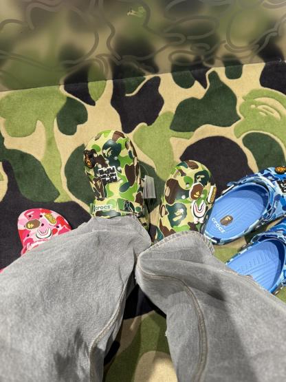 Crocs×Bape 洞洞鞋