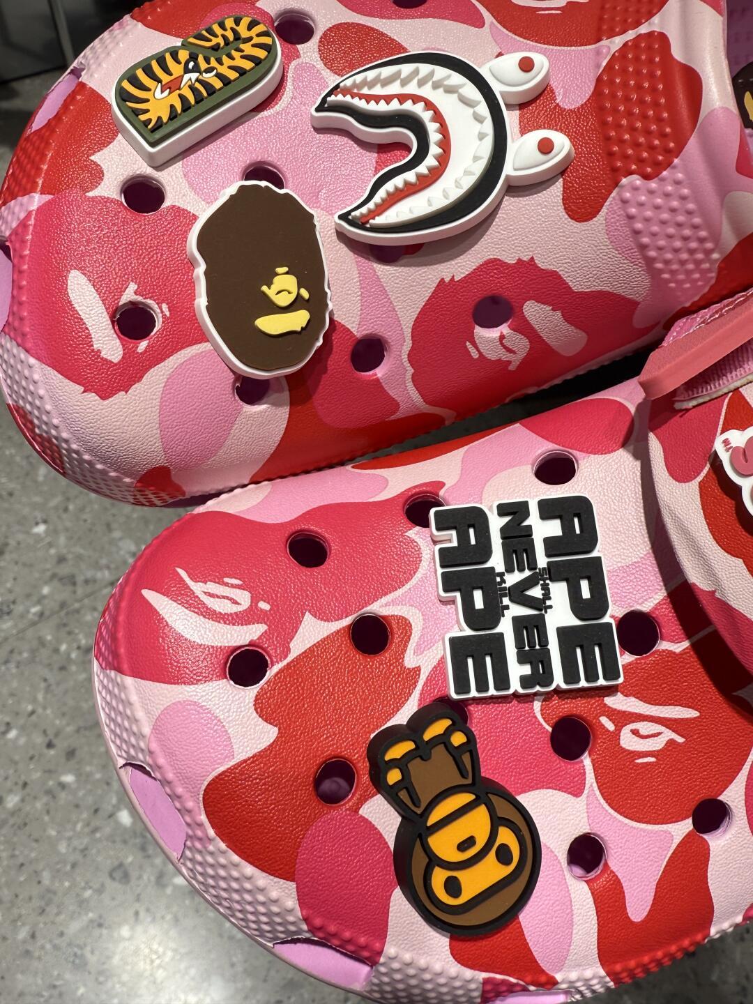 Crocs×Bape 洞洞鞋