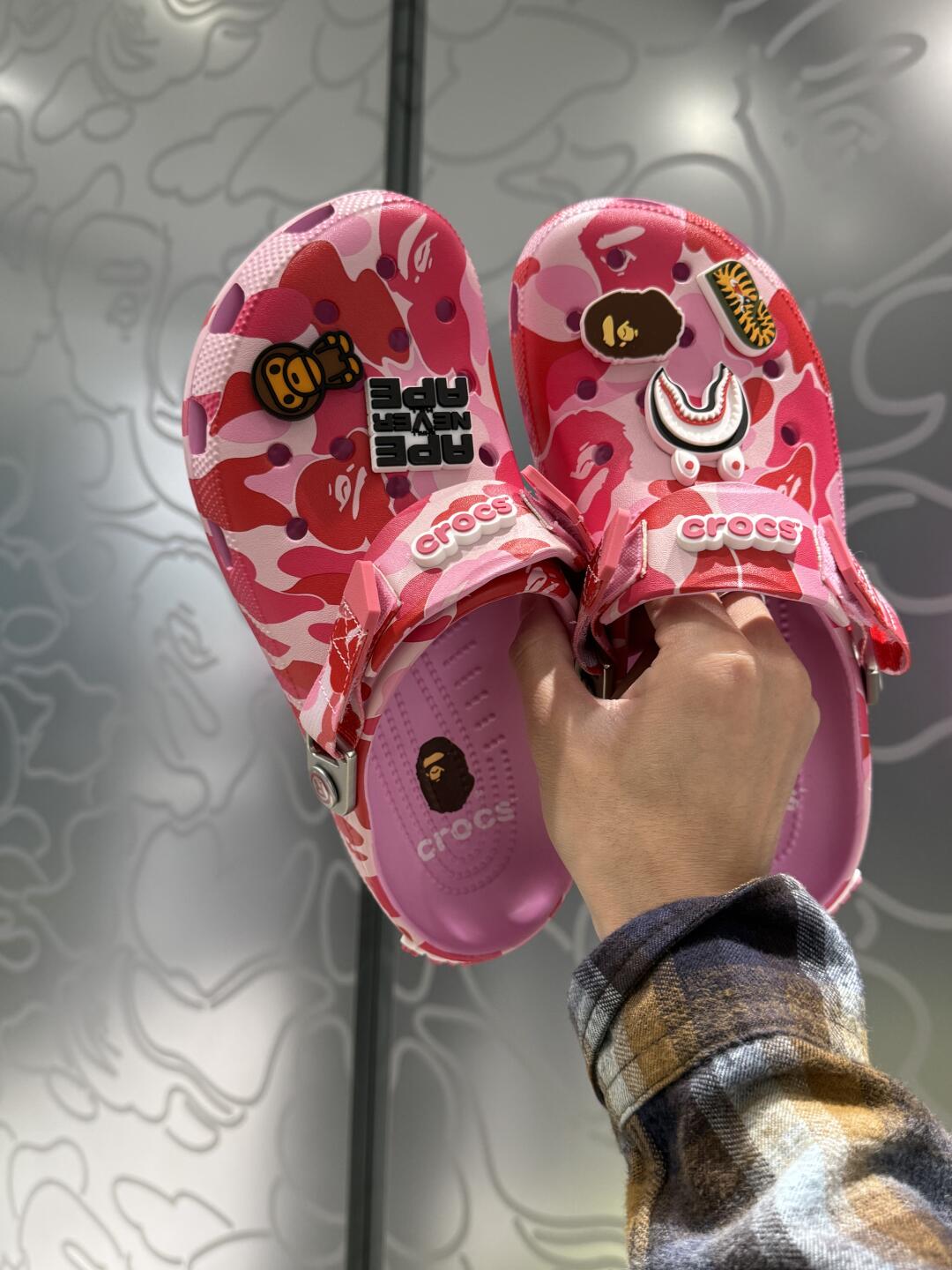 Crocs×Bape 洞洞鞋