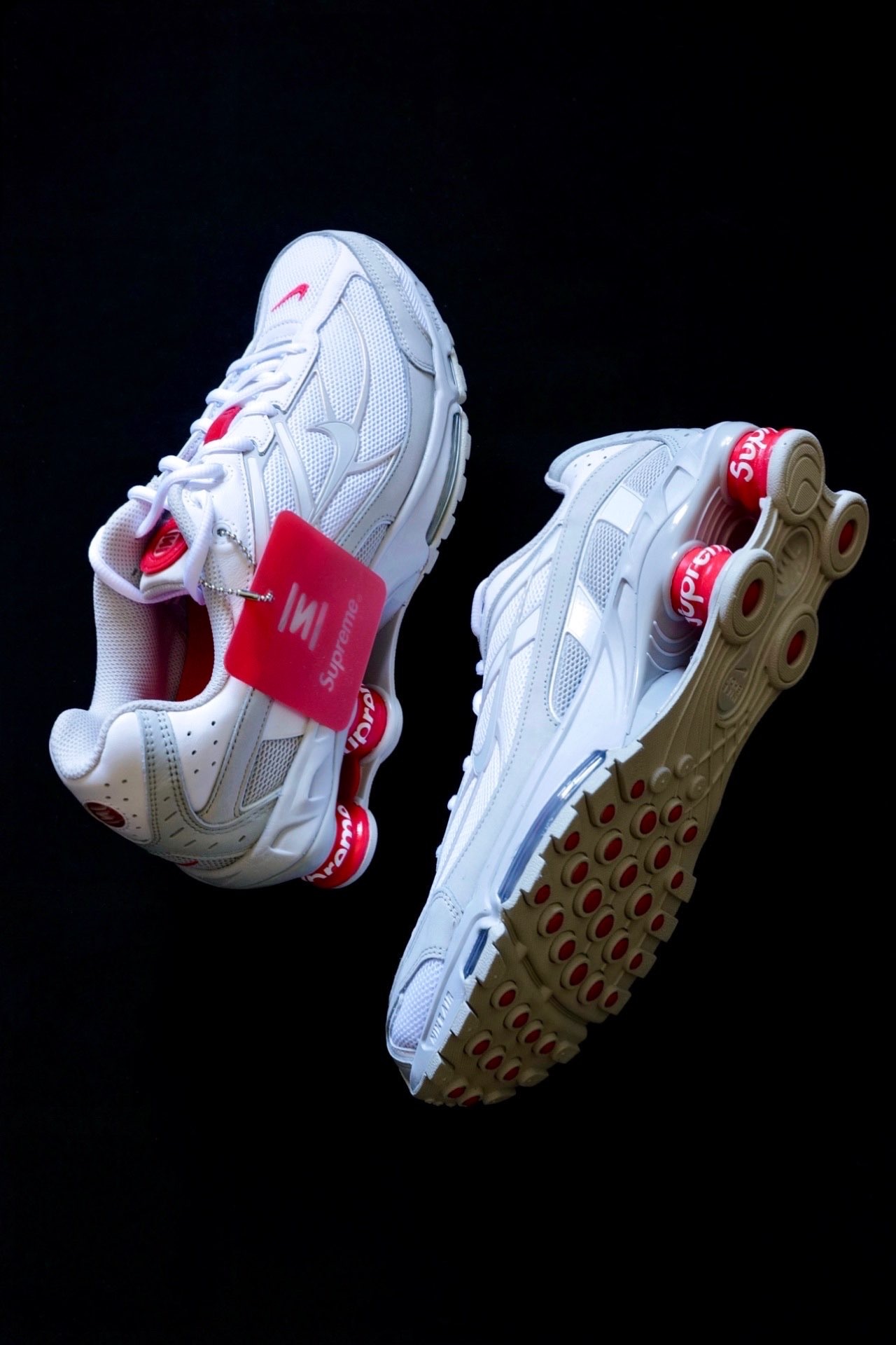 NIKE x Supreme聯合款Shox Ri