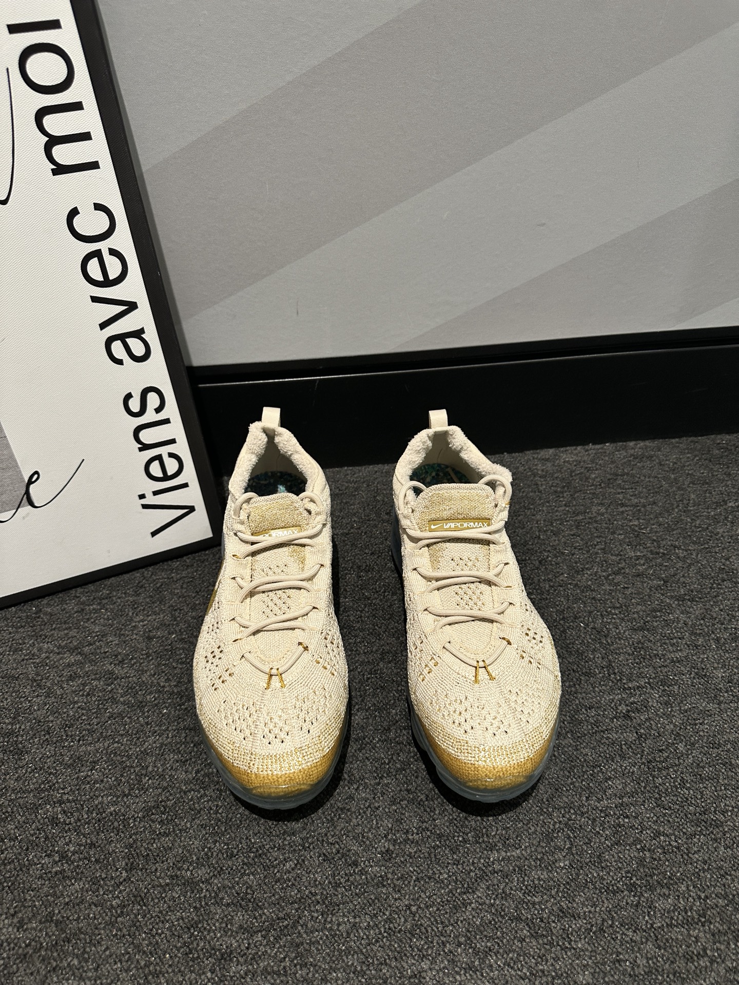 Nike Air VaporMax 2023 Flyknit跑步鞋