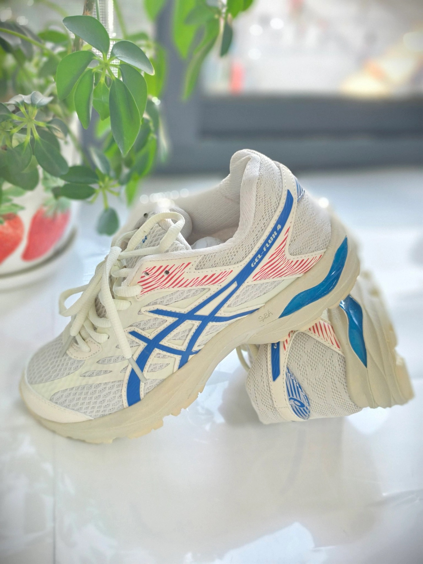 Asics 跑鞋