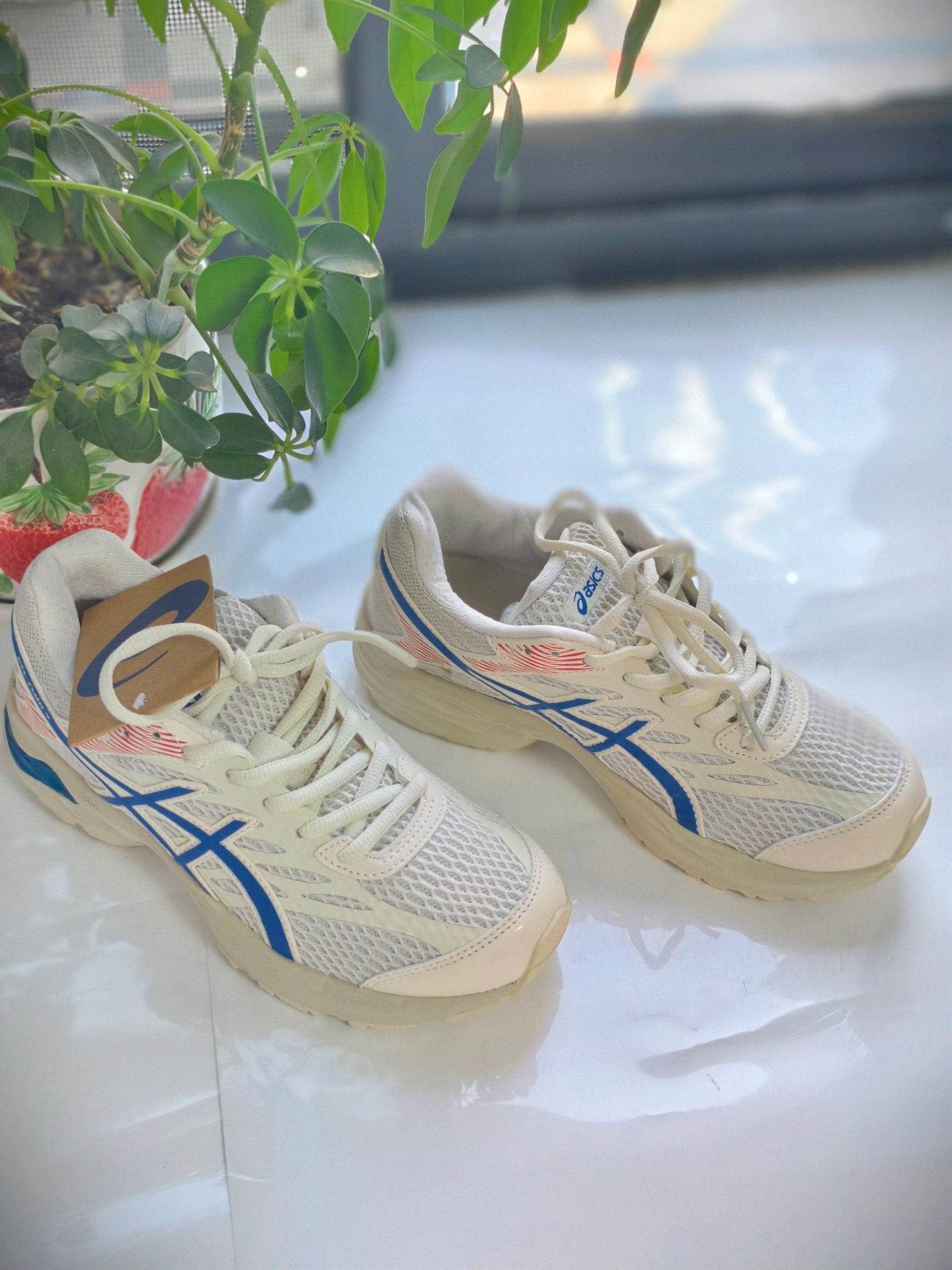 Asics 跑鞋