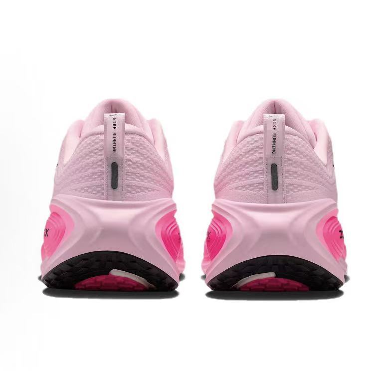 Nike Vomero Plus 粉黑