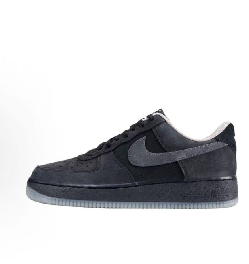Nike Air Force 1 07灰