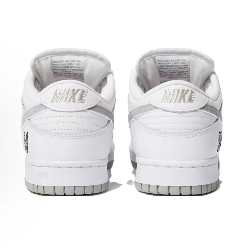 Nike  x Supreme Dunk SB Low