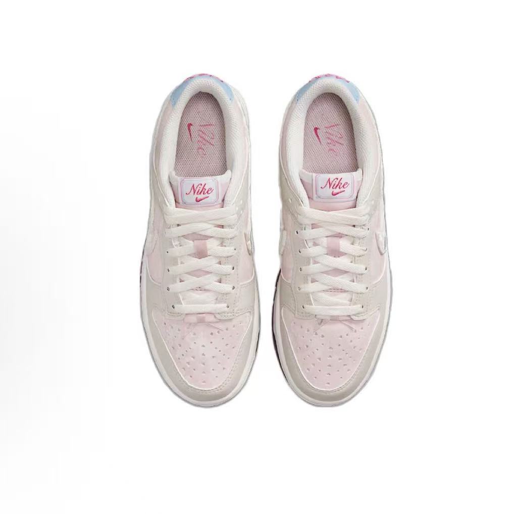 Nike Dunk Low "Valentine’s Day"